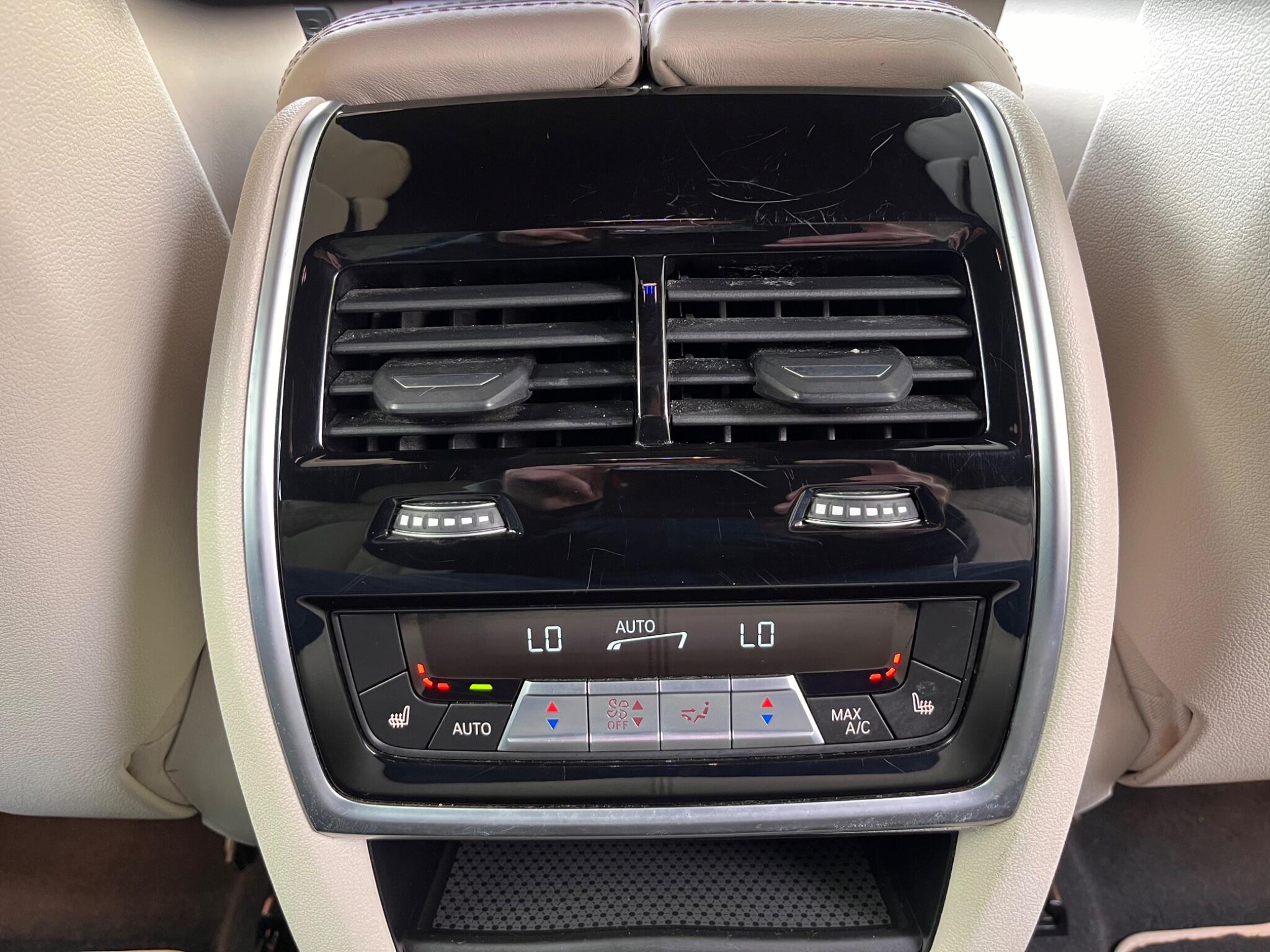 BMW X6 view 57