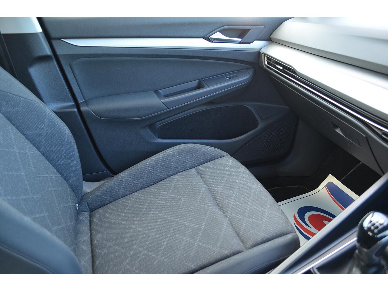 Volkswagen Golf view 19