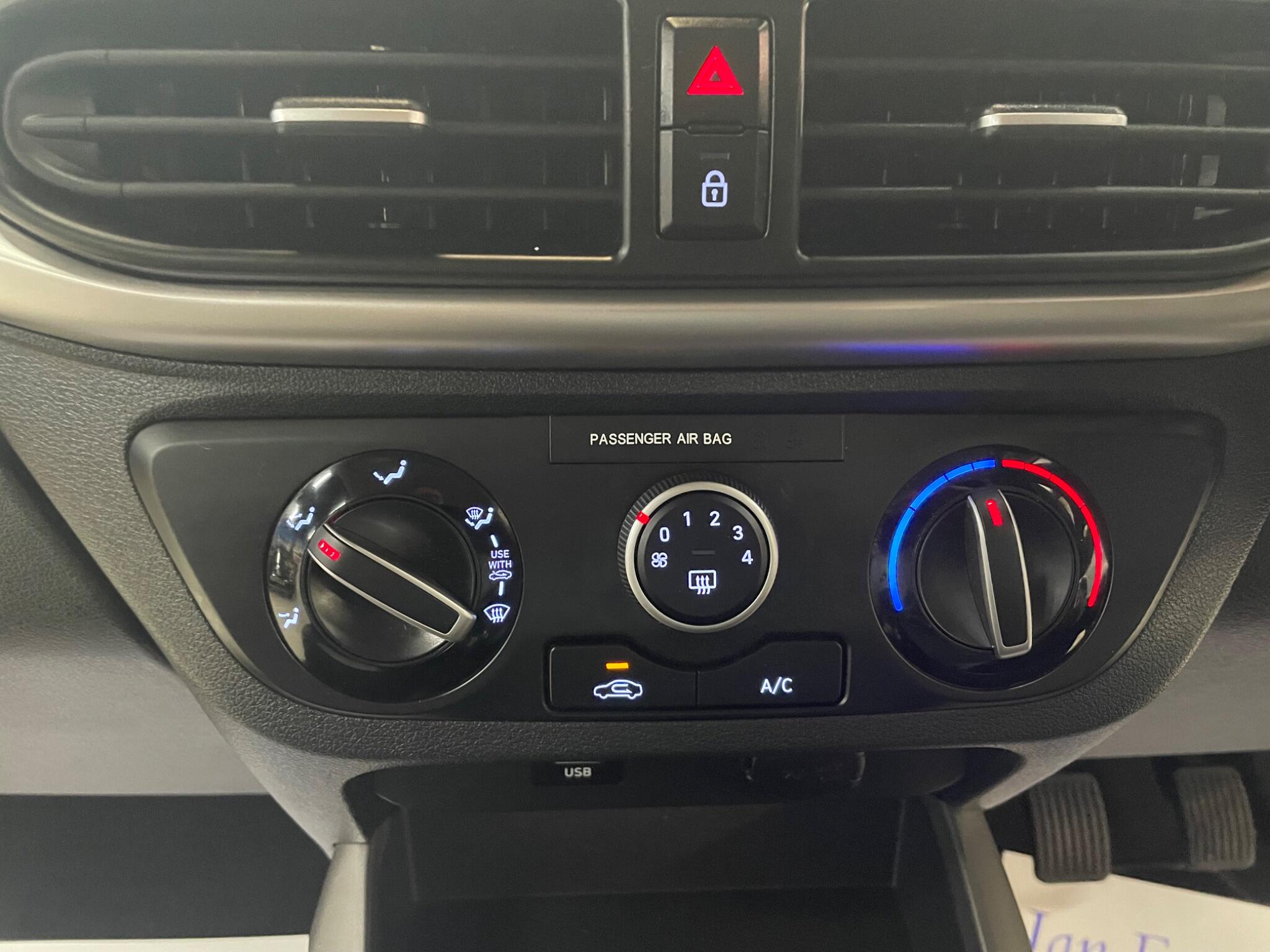 Hyundai I10 view 22