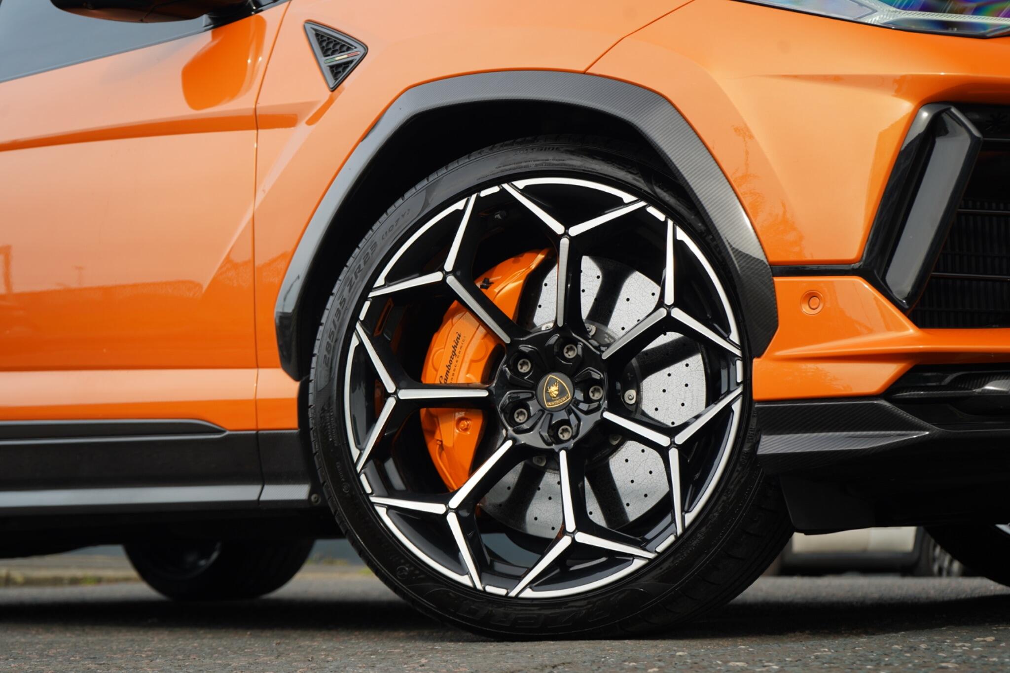 Lamborghini Urus view 40