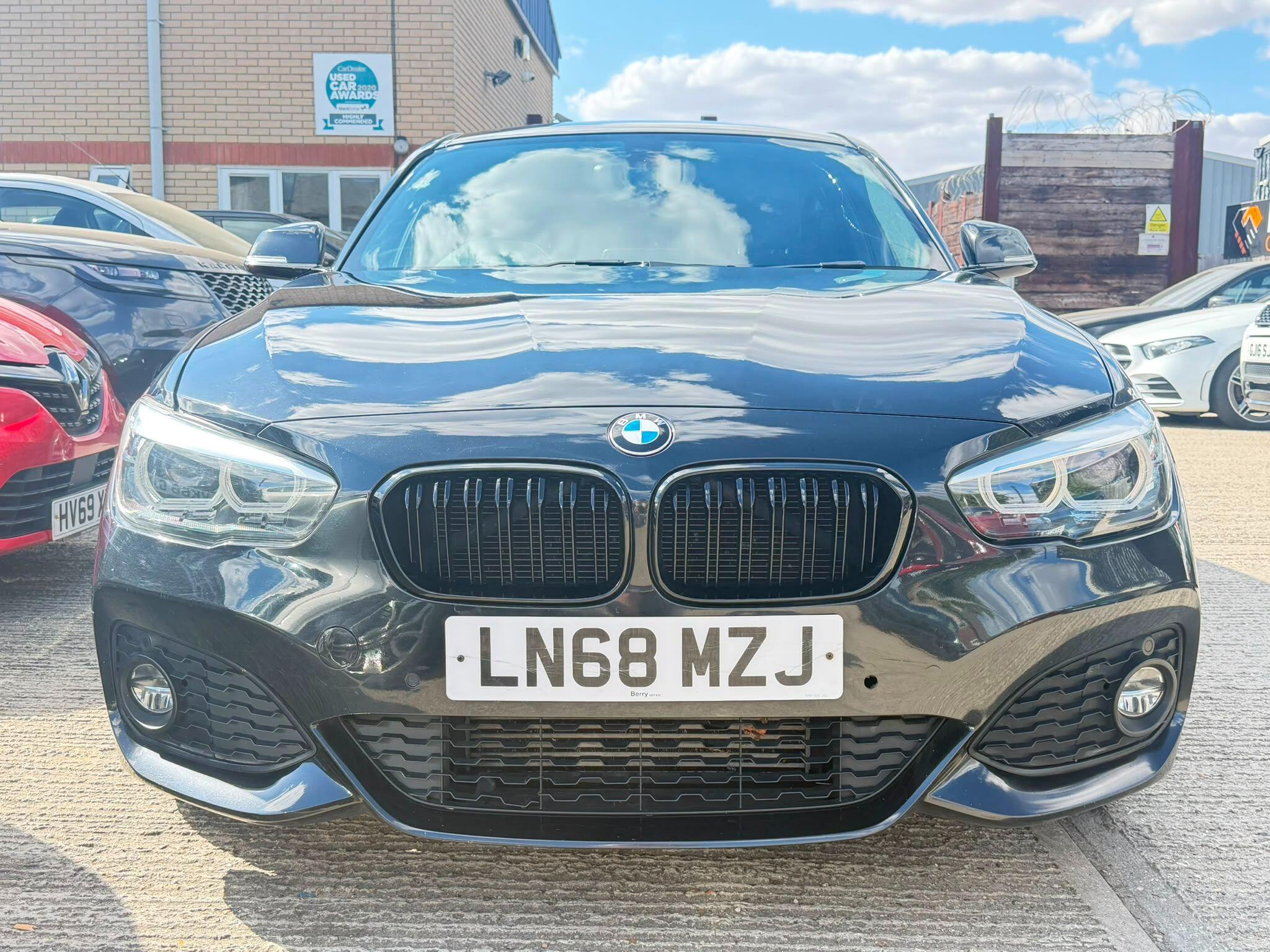 BMW 1 Series view 2
