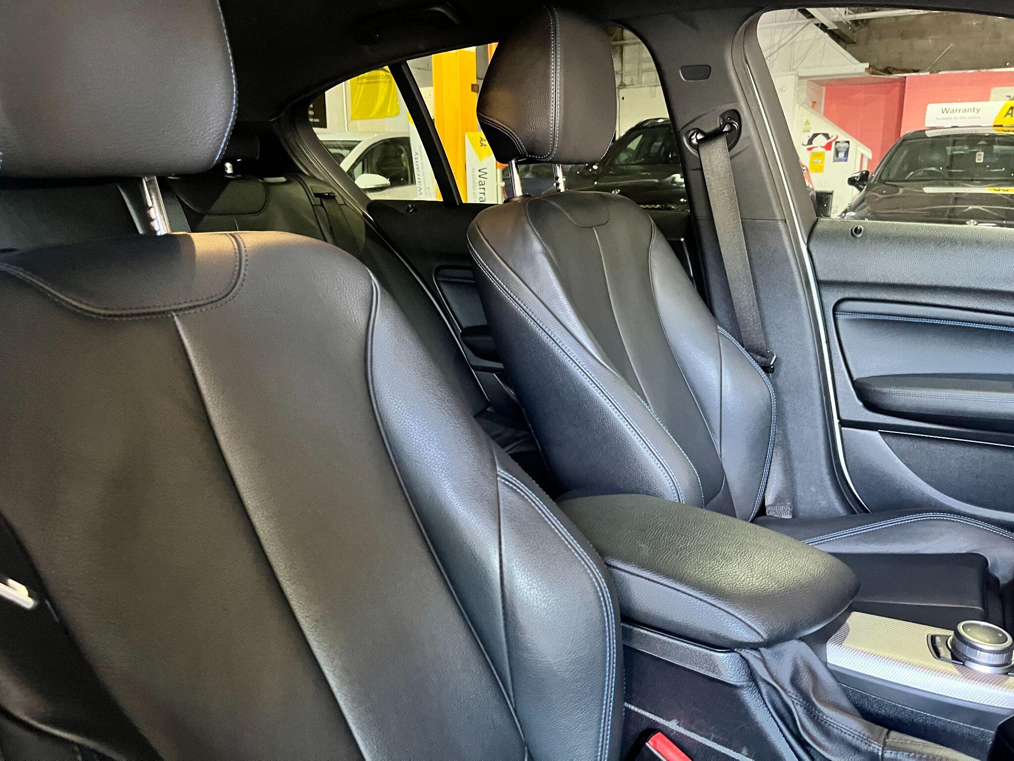 BMW 1 Series view 18