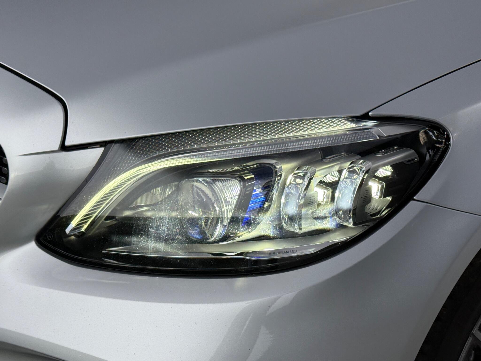 Mercedes-Benz C-Class view 11