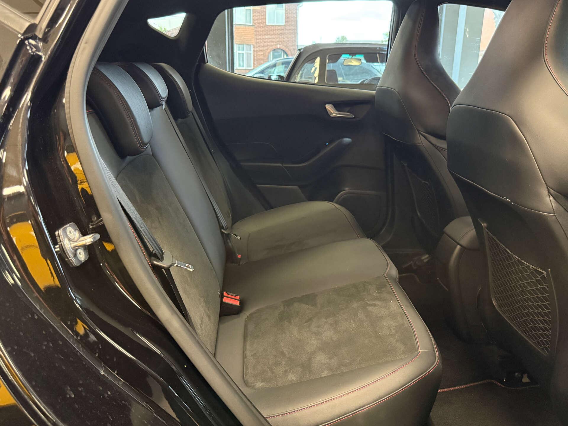 Ford Fiesta view 13