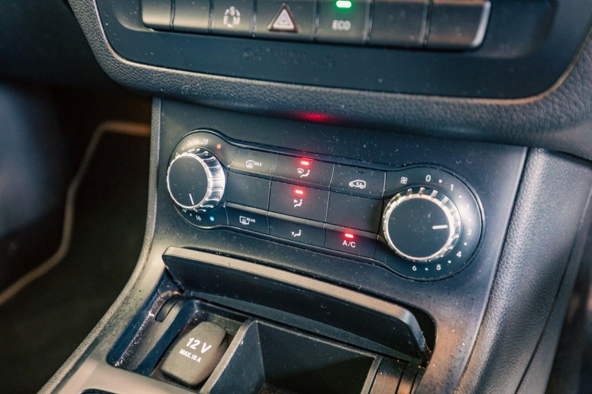 Mercedes-Benz B-Class view 19