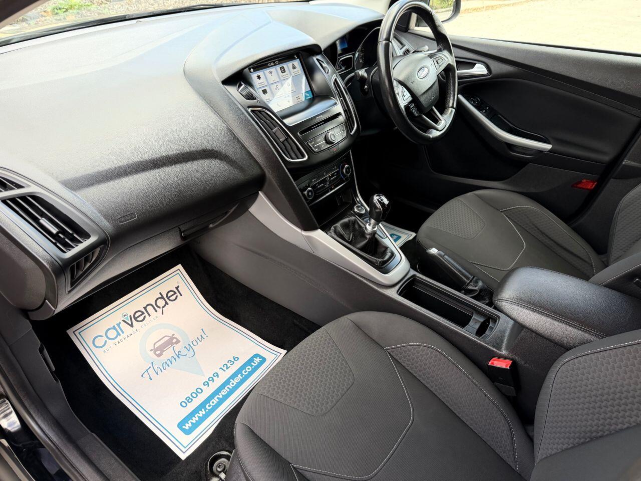 Ford Focus view 26