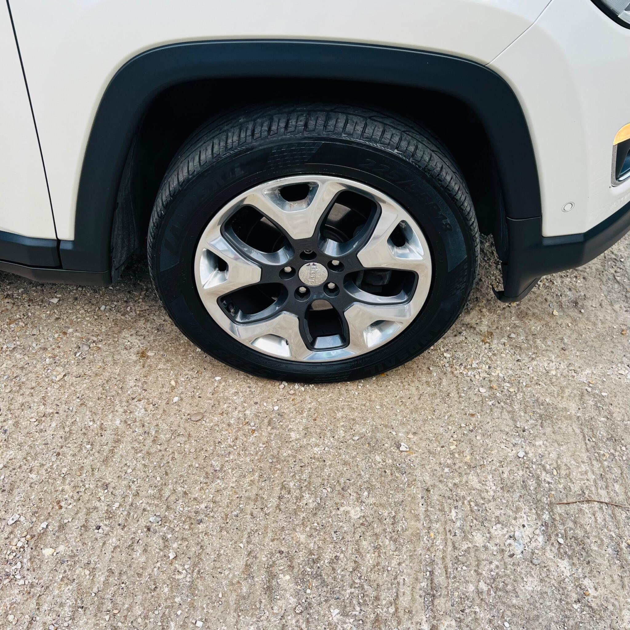 Jeep Compass view 13