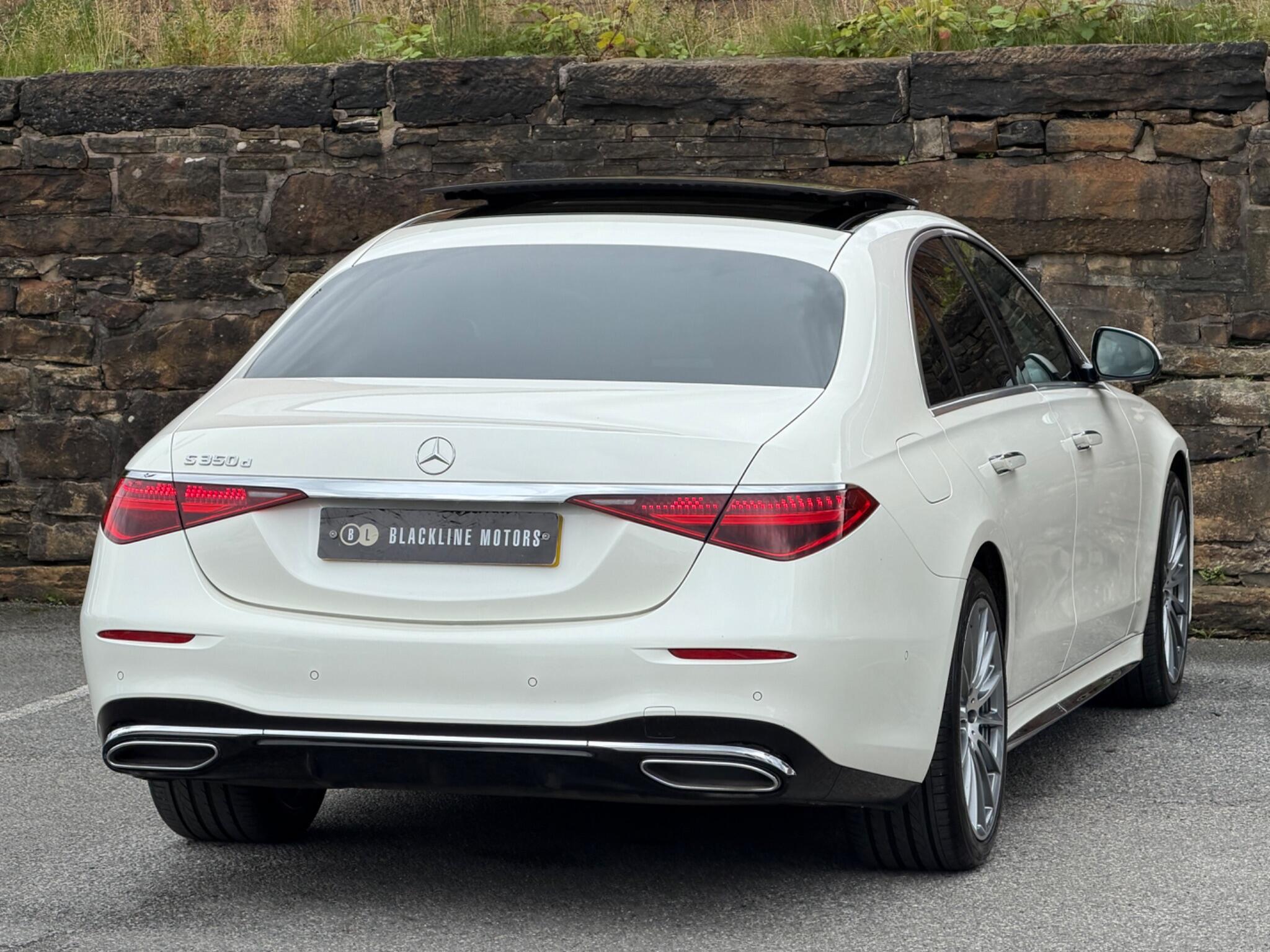 Mercedes-Benz S-Class view 7
