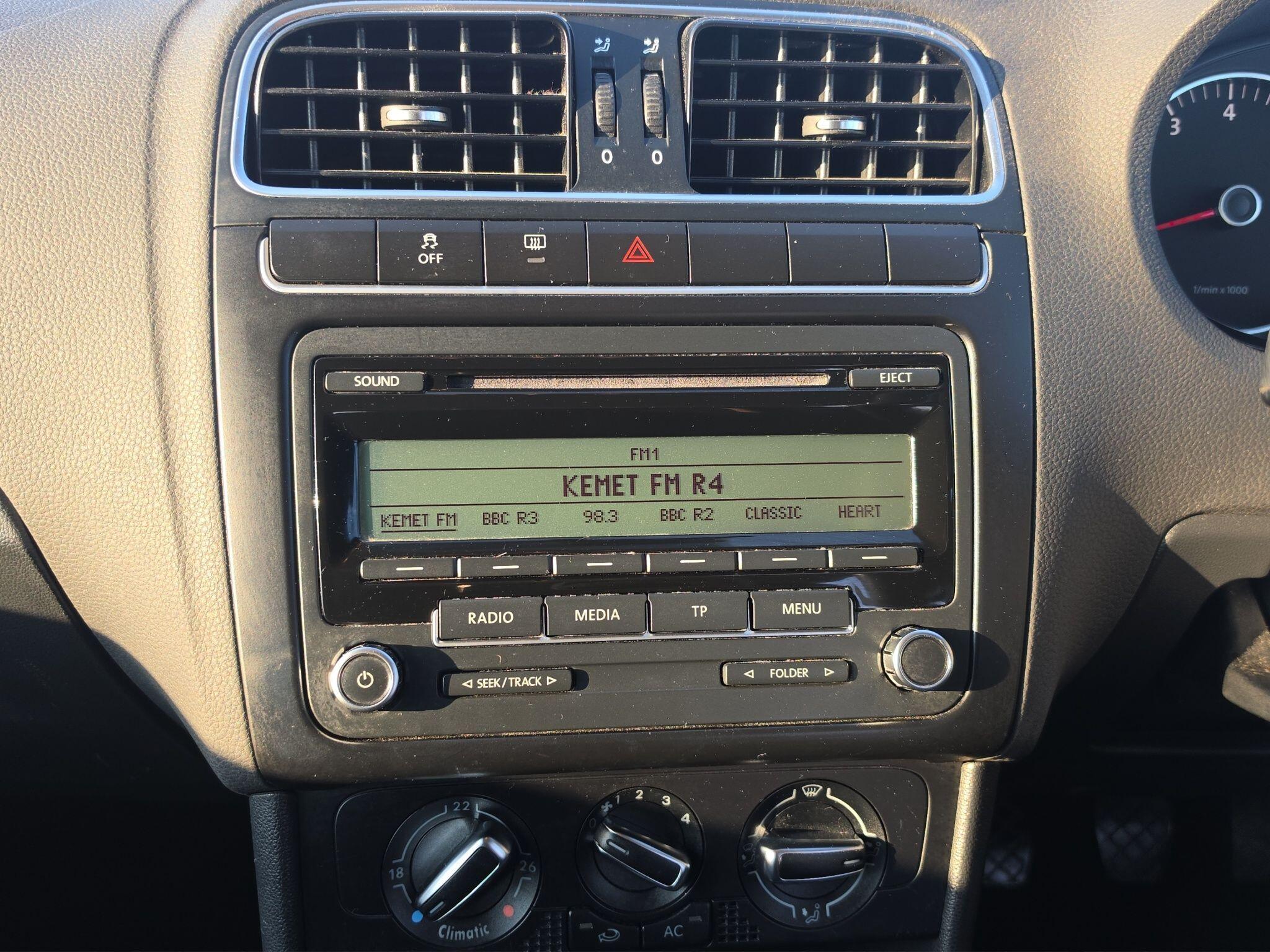 Volkswagen Polo view 20