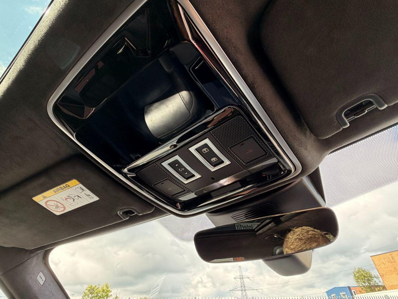 Land Rover Range Rover view 40