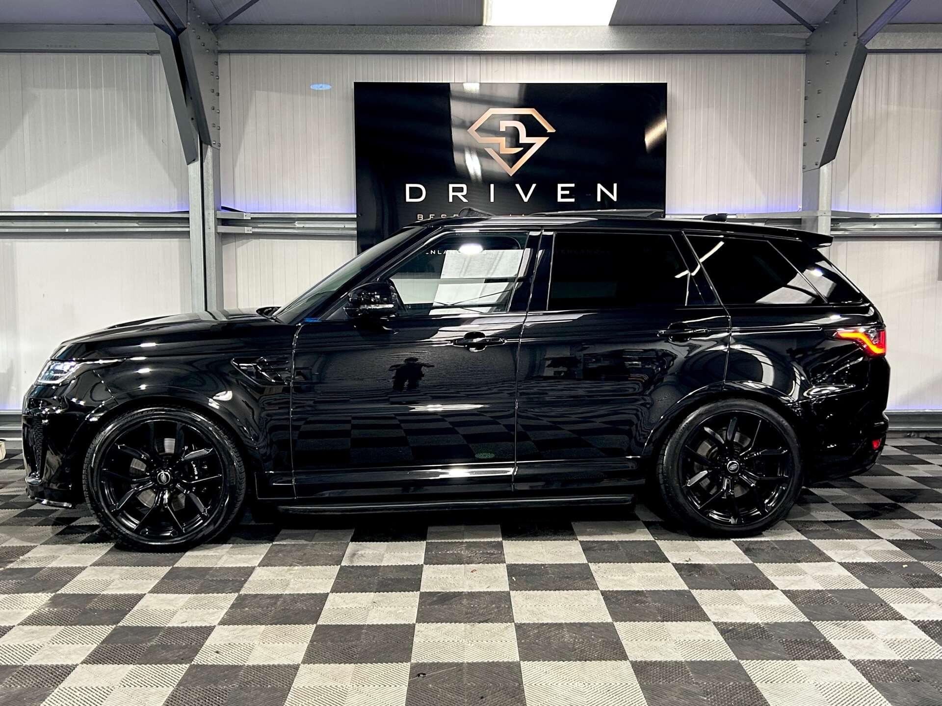 Land Rover Range Rover Sport view 12
