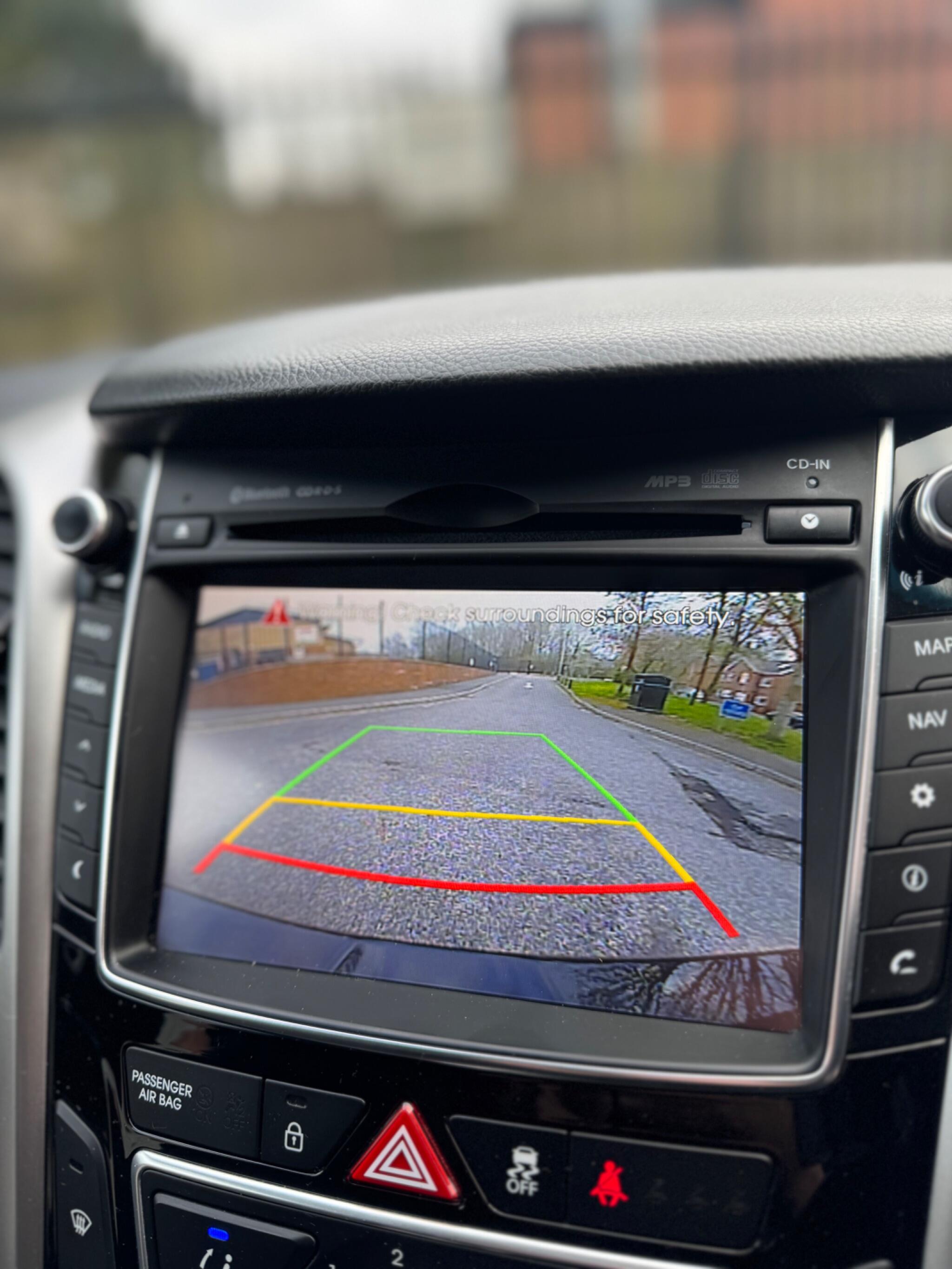 2016 Hyundai i30 1.6 CRDi Blue Drive SE Nav Euro 6 (s/s) 5dr image 56