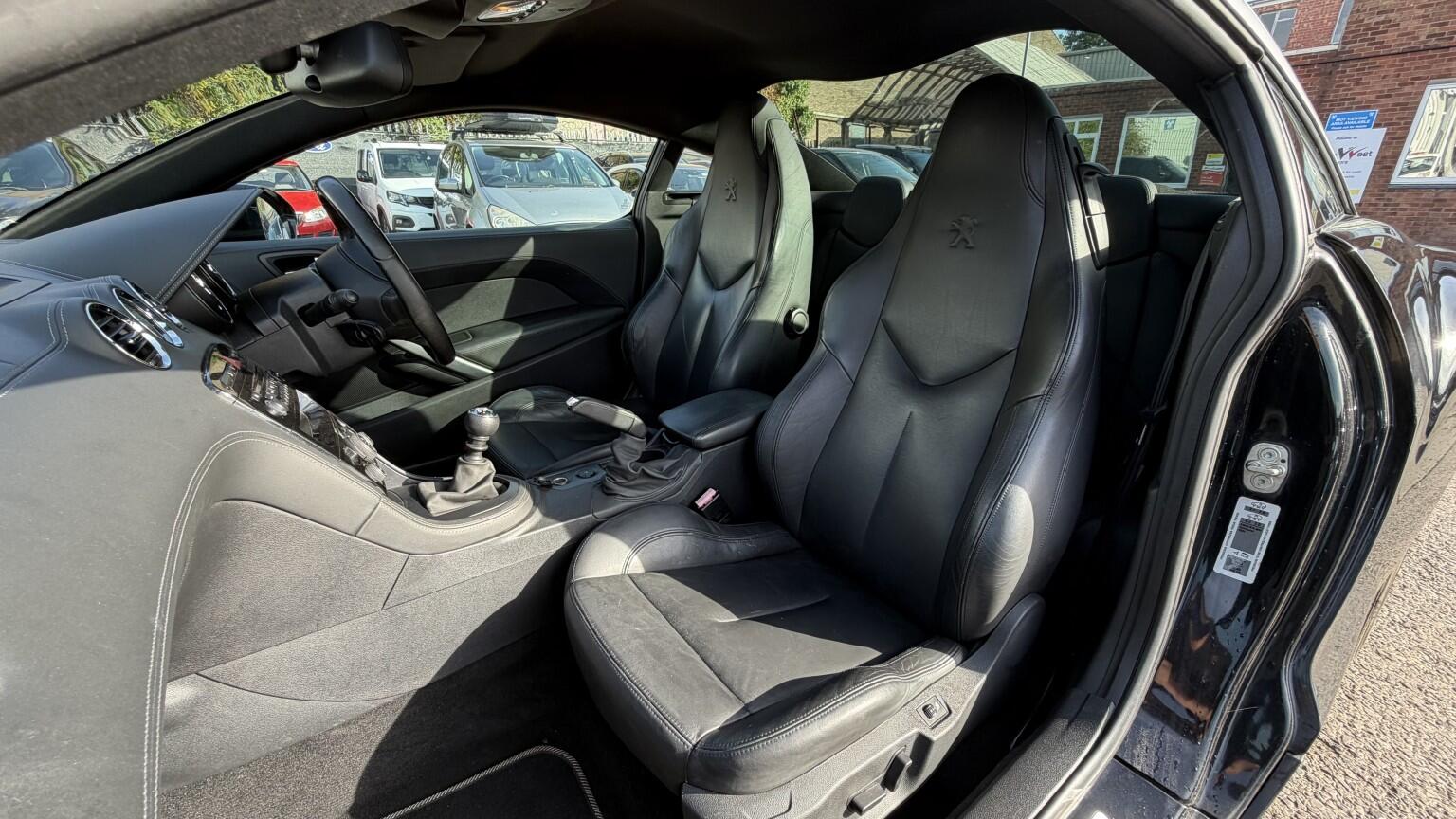 Peugeot RCZ view 16