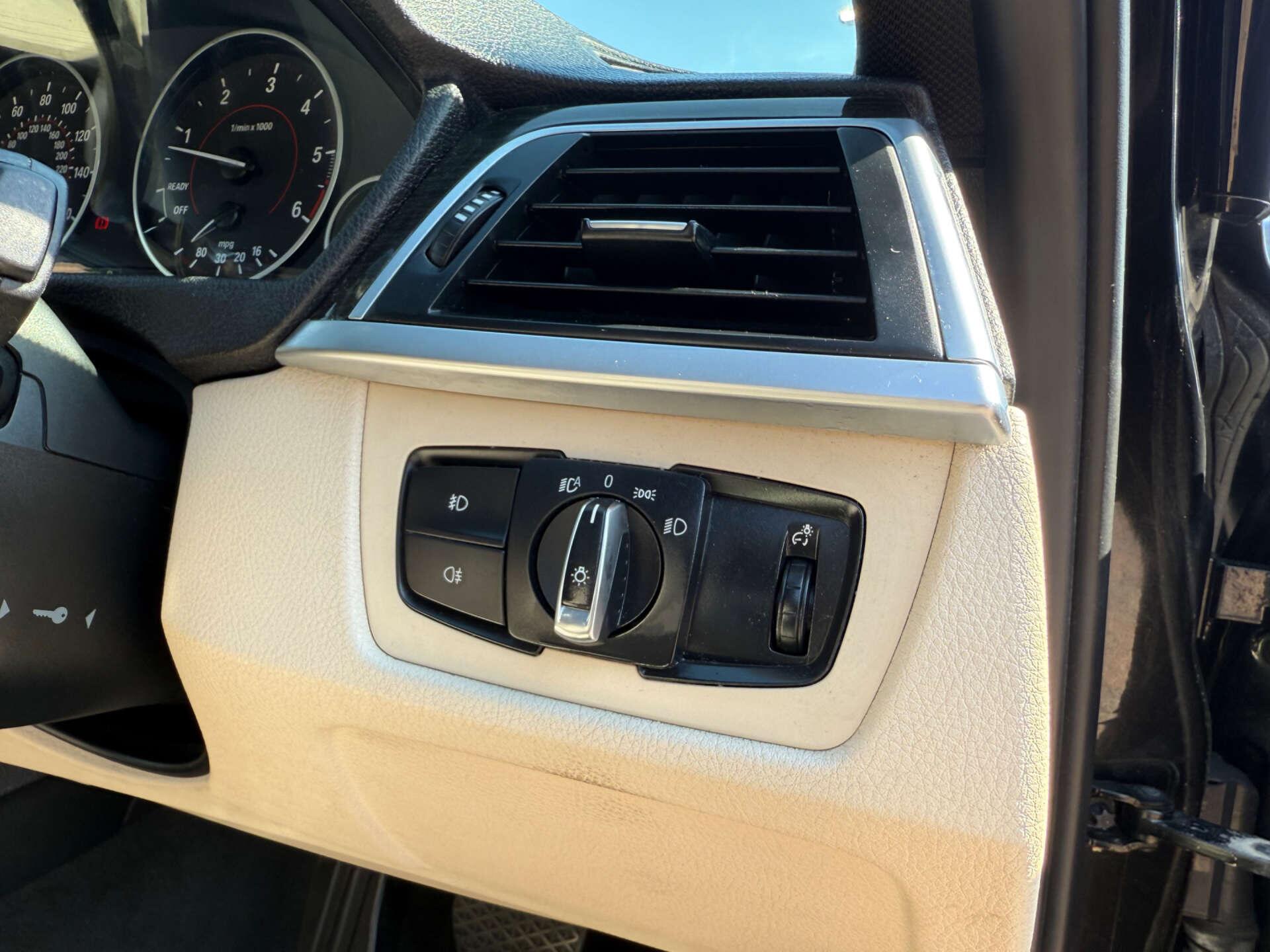 BMW 3 Series view 35