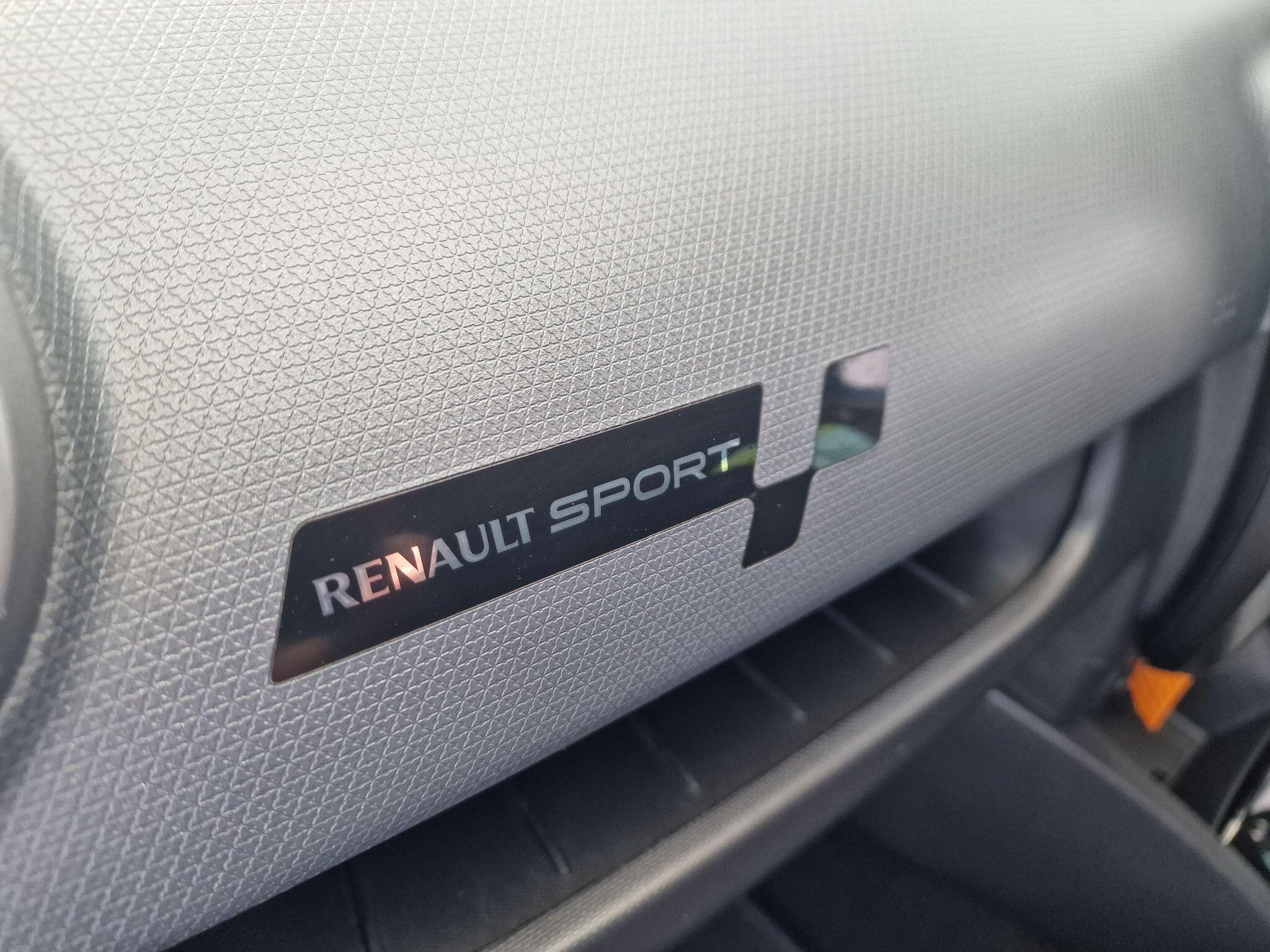 Renault Clio view 49