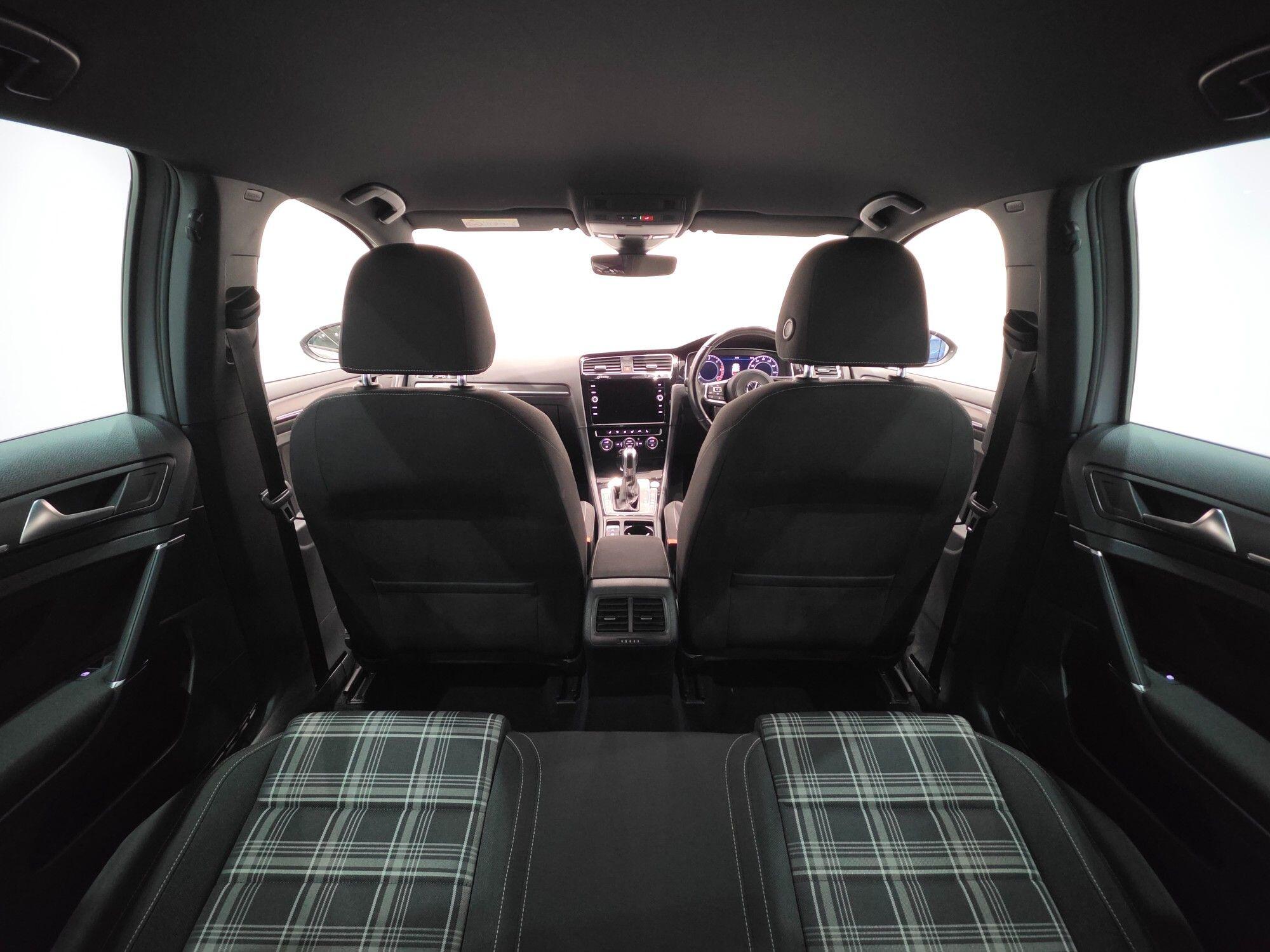 Volkswagen Golf view 15