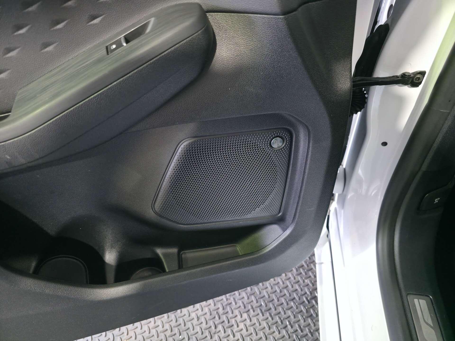 Ford Kuga view 66