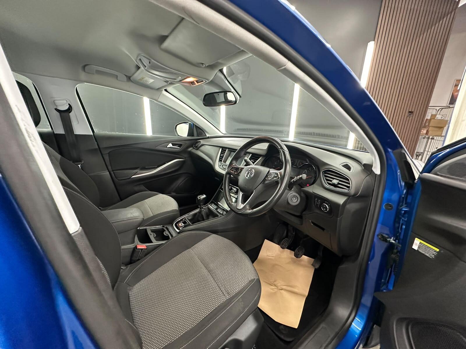 Vauxhall Grandland X view 25