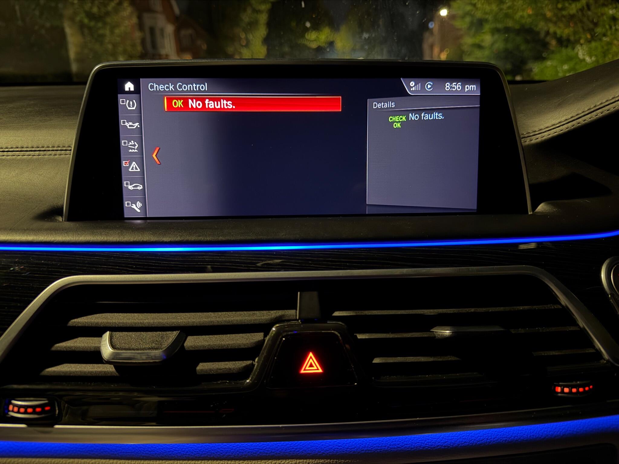 BMW 7 Series view 43