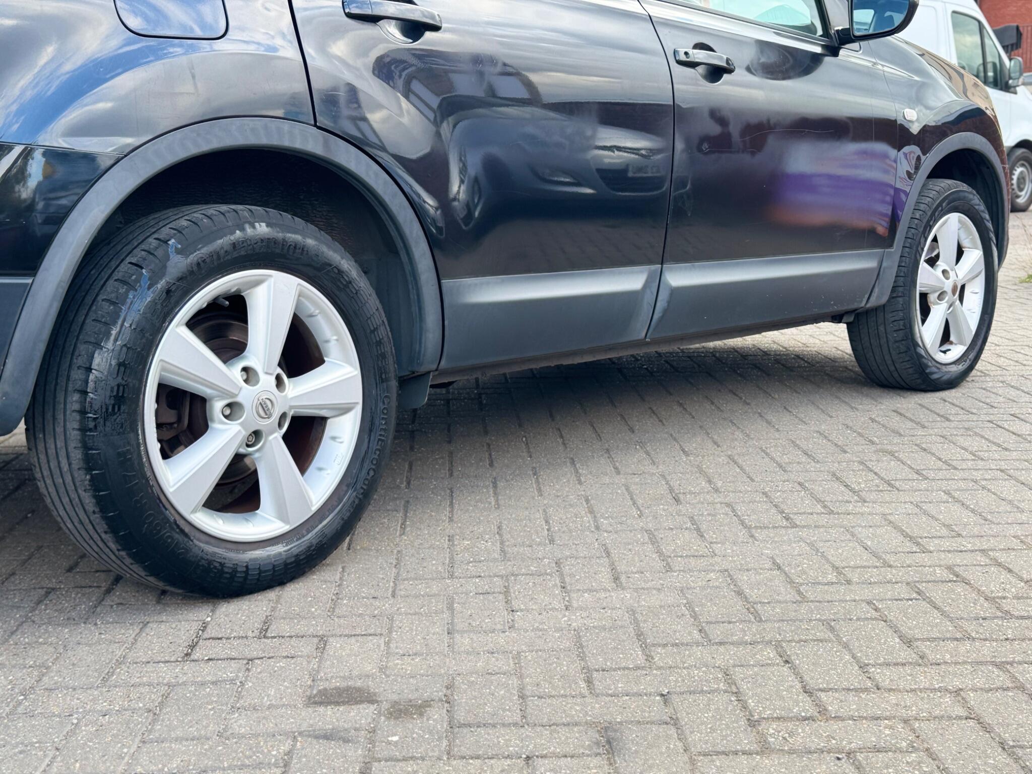 Nissan Qashqai+2 view 11