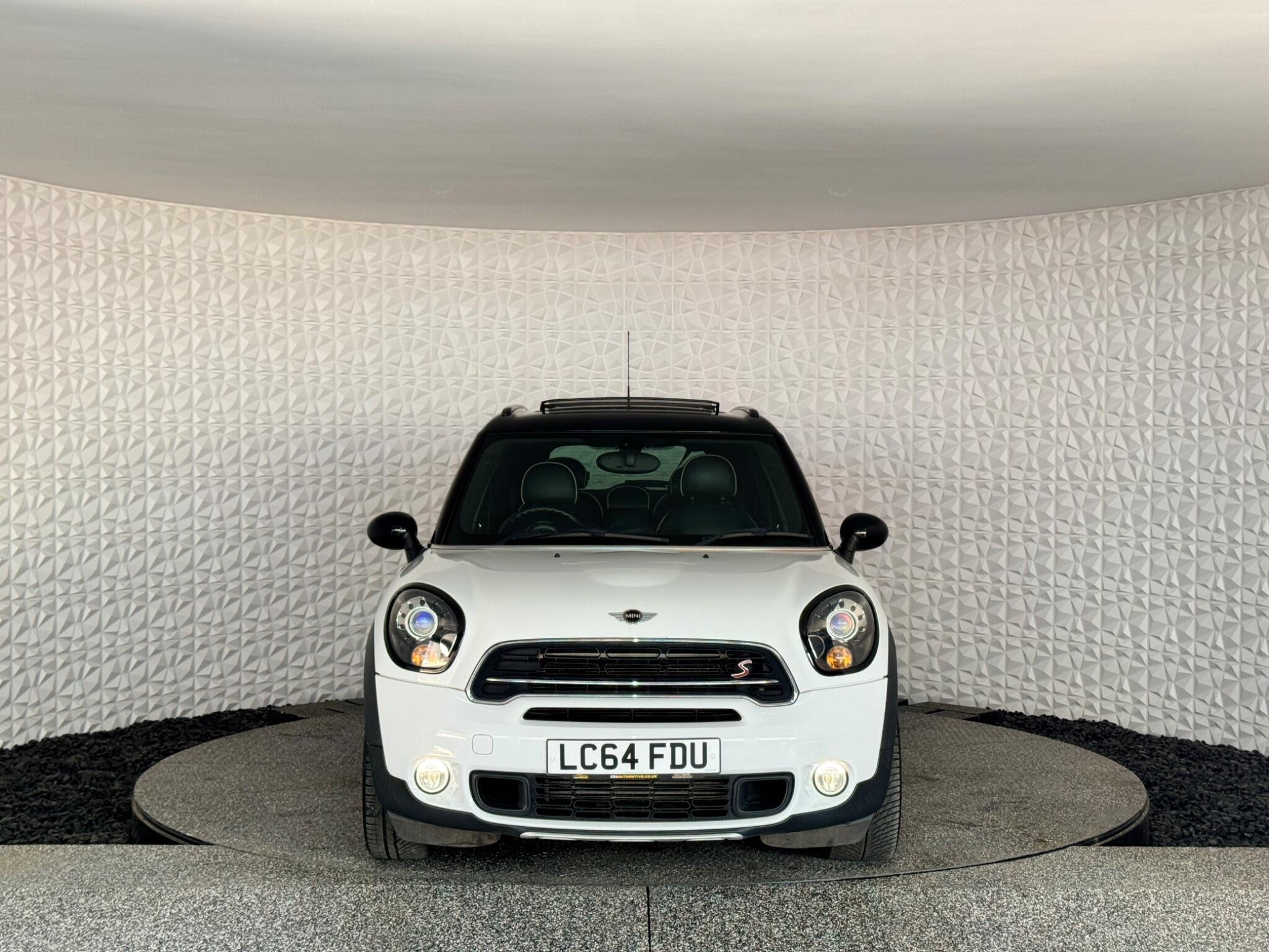 Mini Countryman view 4