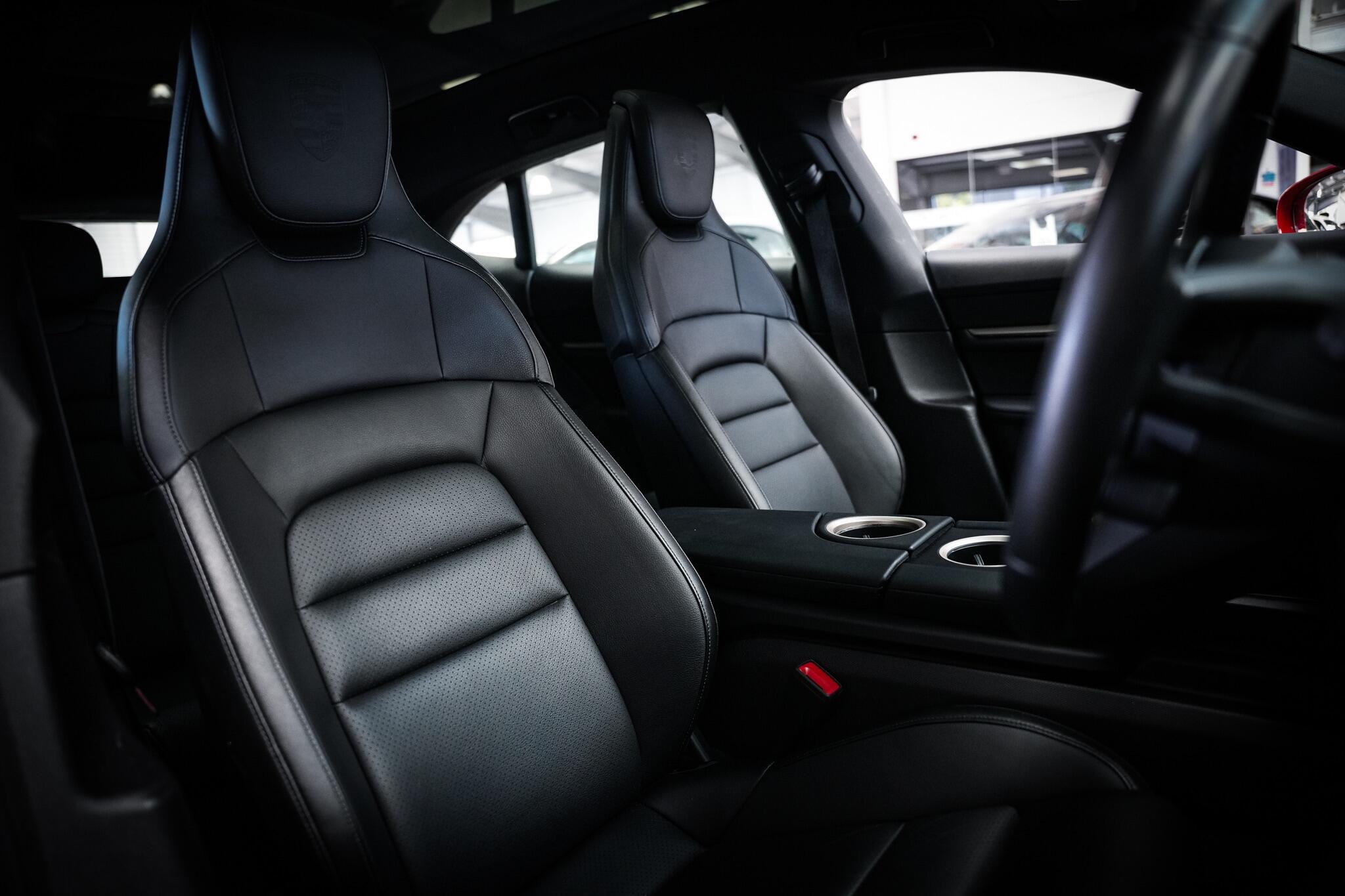 Porsche Taycan view 17