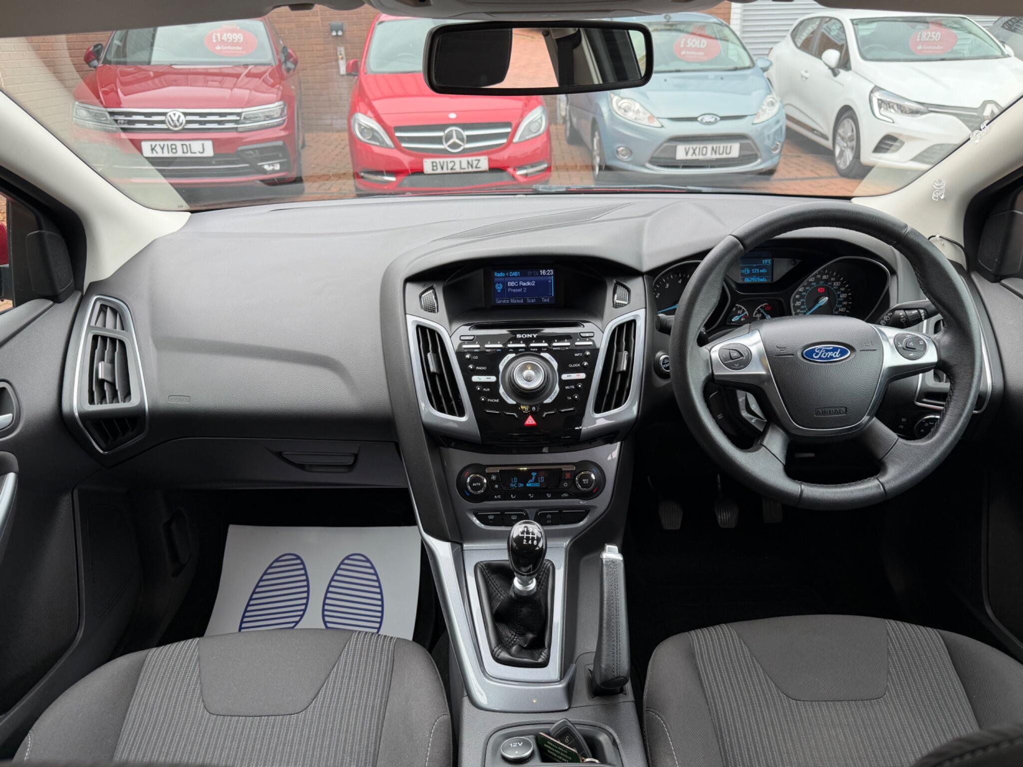 Ford Focus view 4