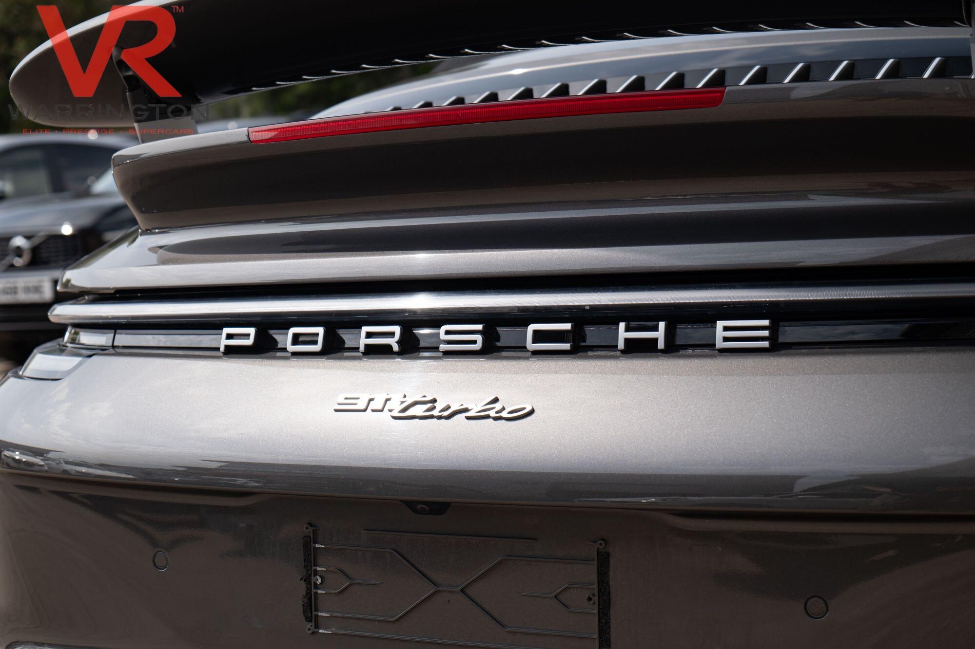 Porsche 911 view 41