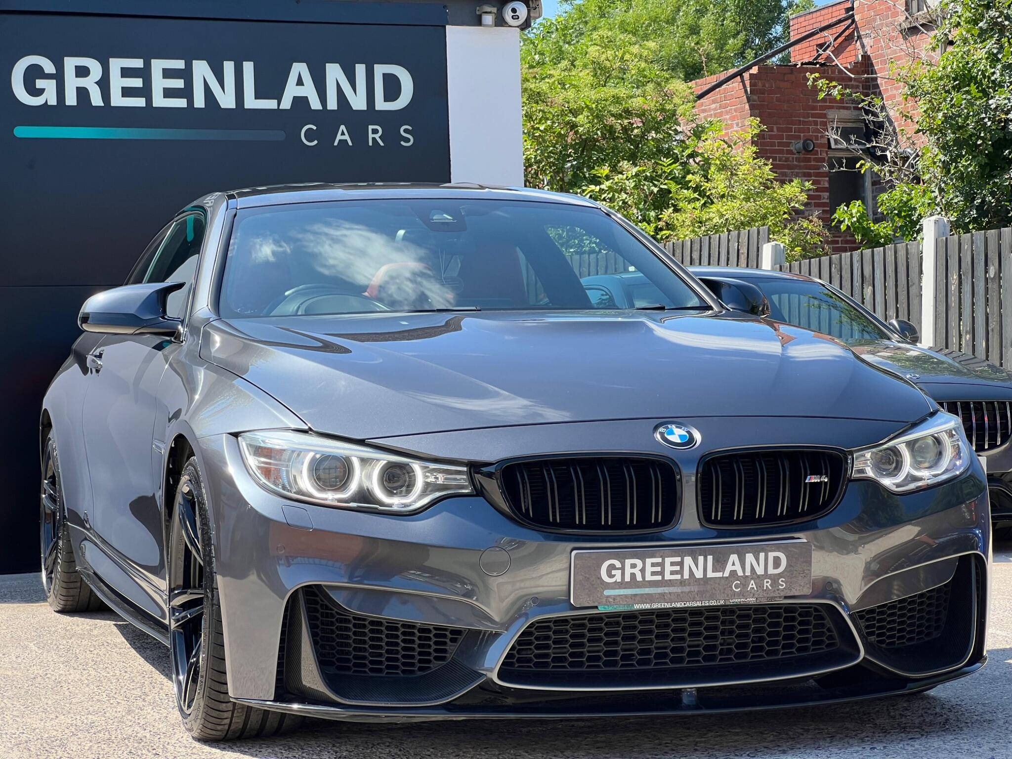 BMW M4 view 30