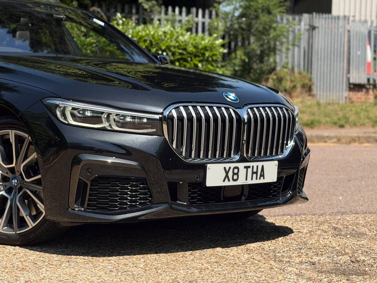BMW 7 Series view 82