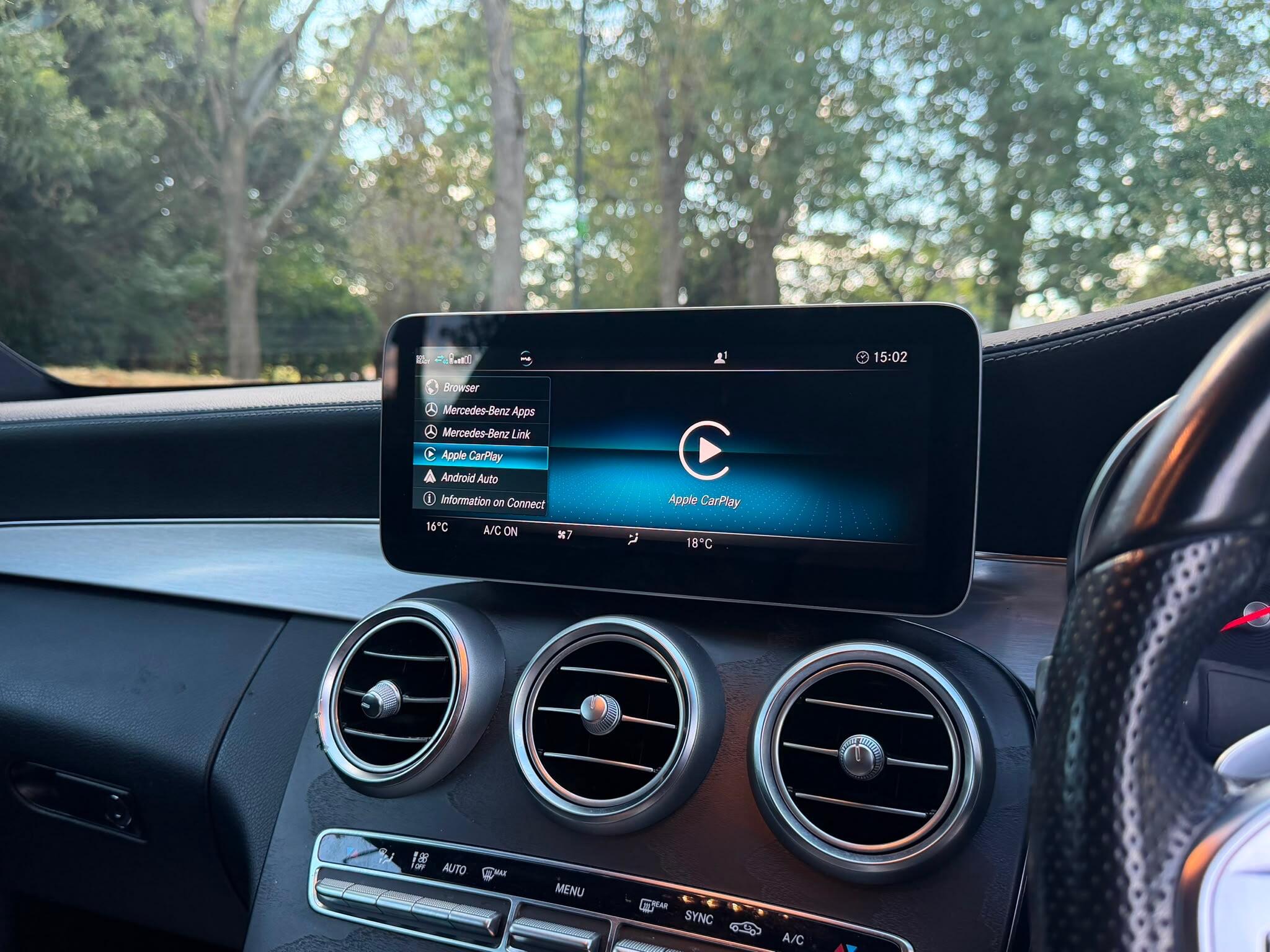 Mercedes-Benz C-Class view 34