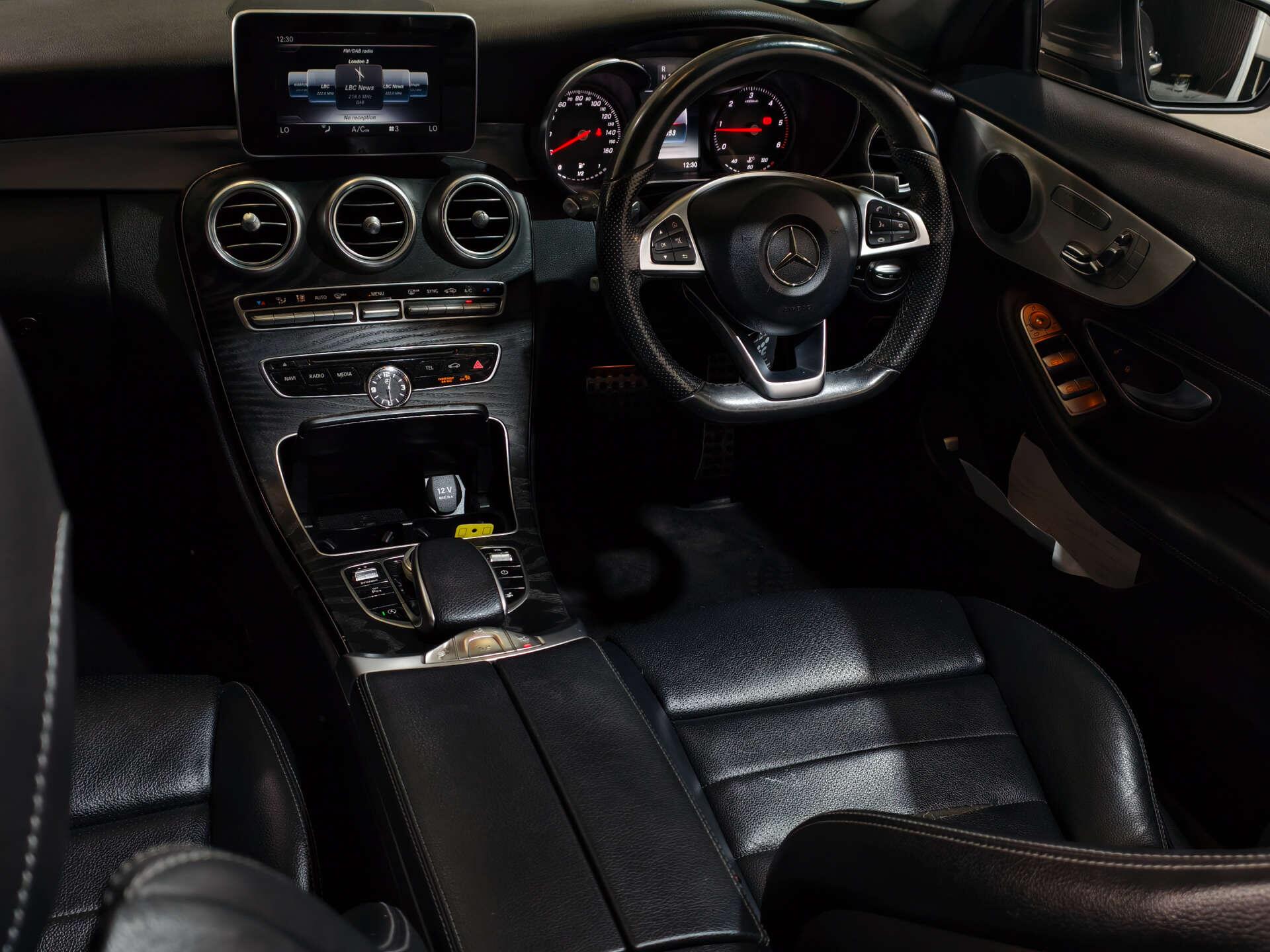 Mercedes-Benz C Class view 20