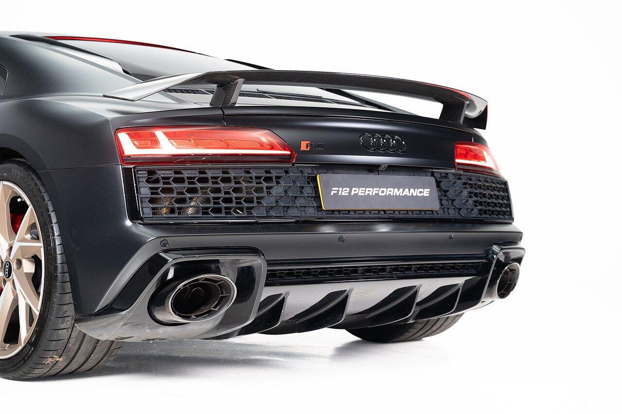 Audi R8 view 24