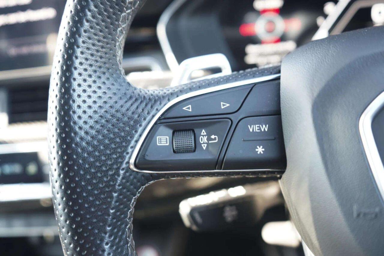 Audi RS4 Avant view 23