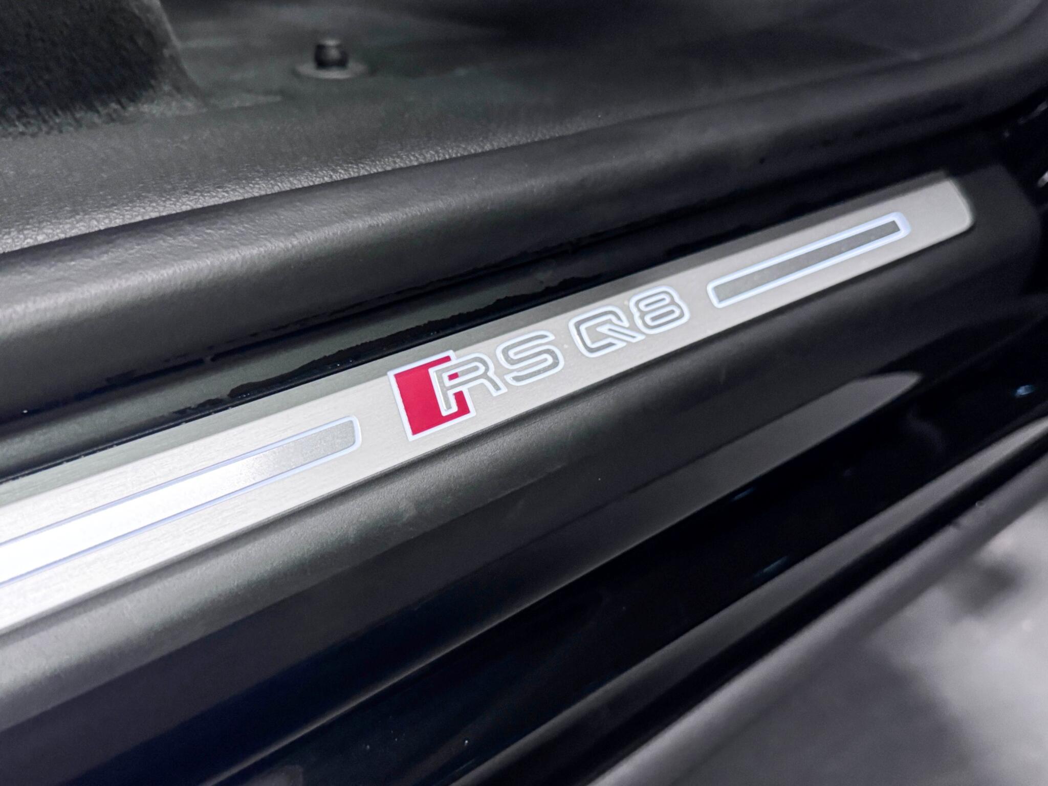 Audi RSQ8 view 47