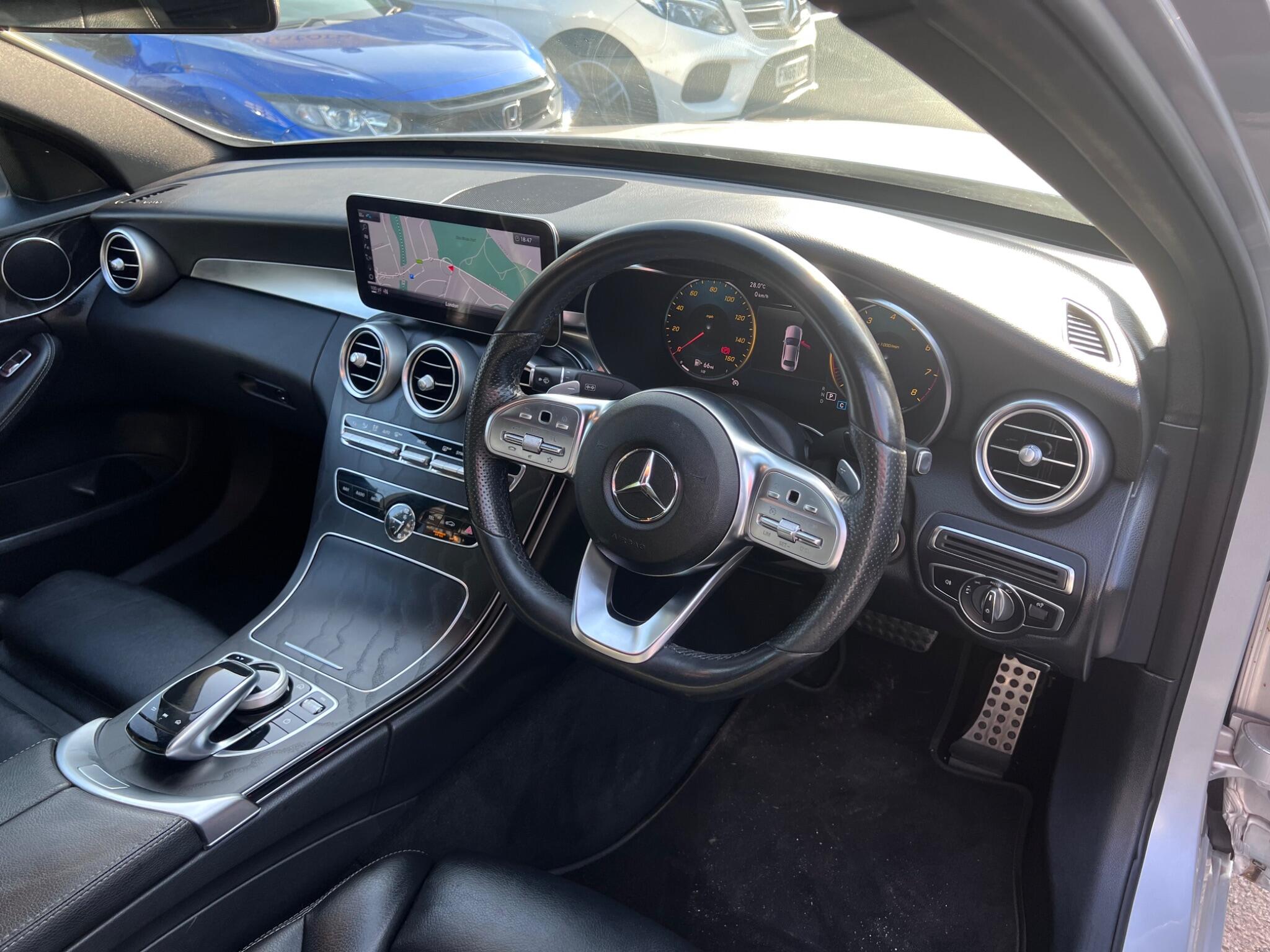 Mercedes-Benz C Class view 18