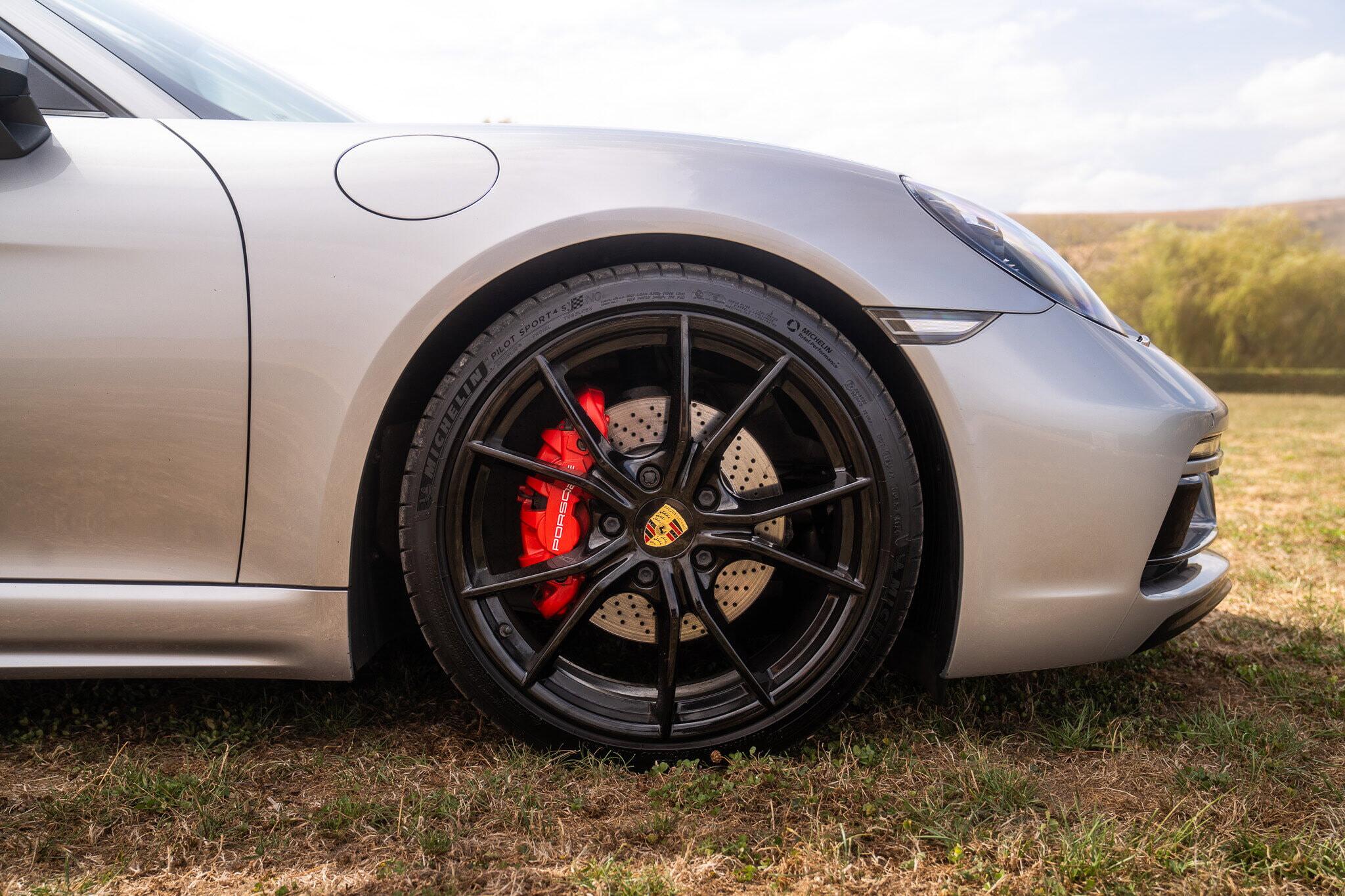 Porsche 718 Boxster view 18