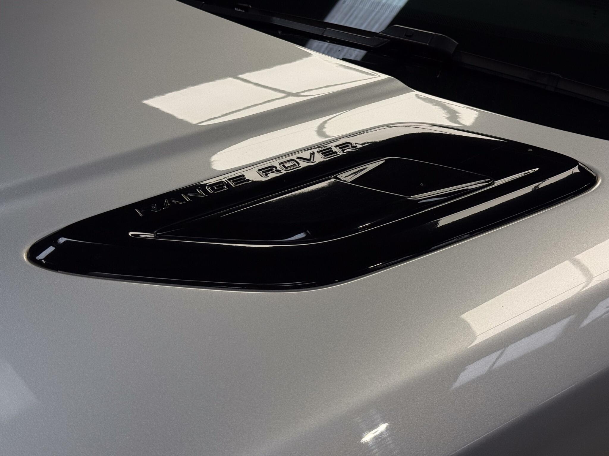 Land Rover Range Rover Sport view 12