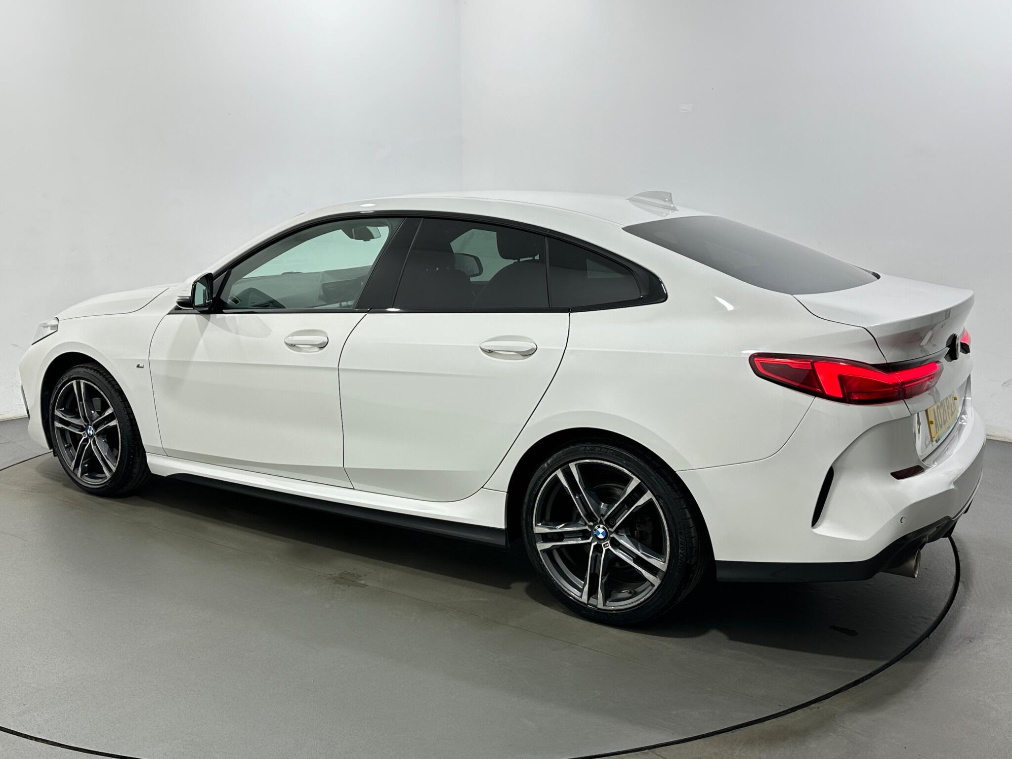 BMW 2 Series view 52