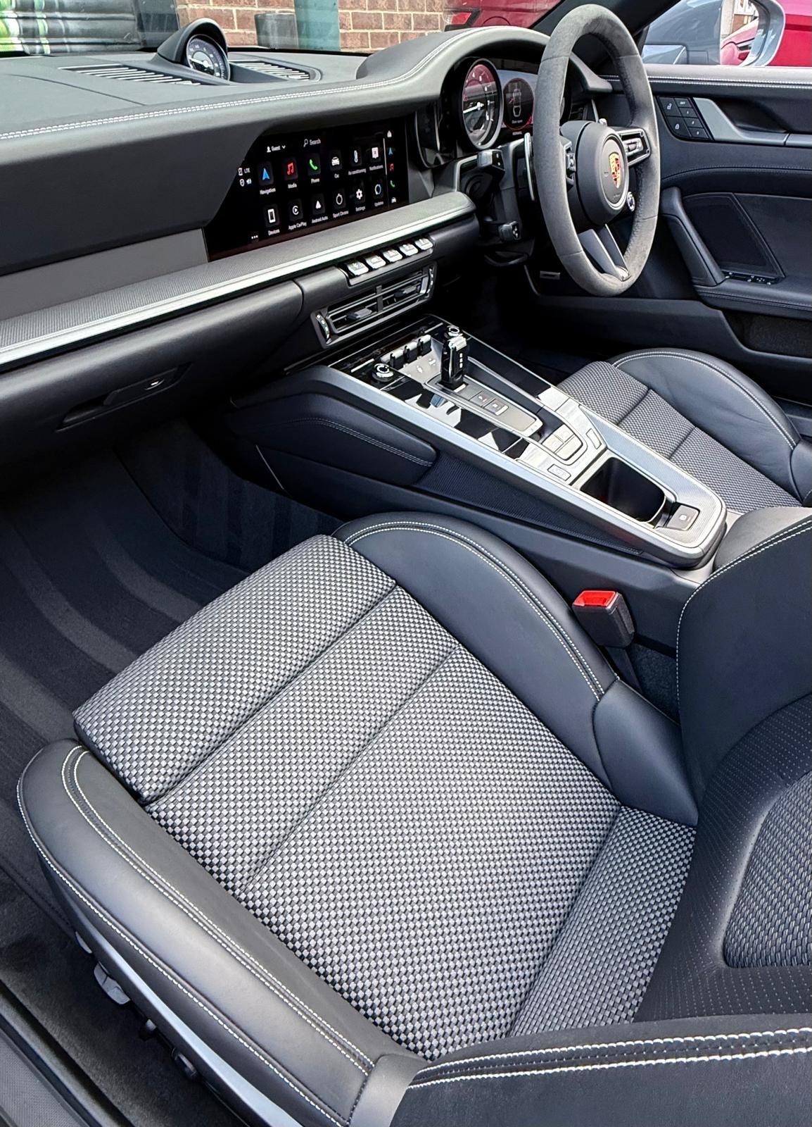 Porsche 911 view 74