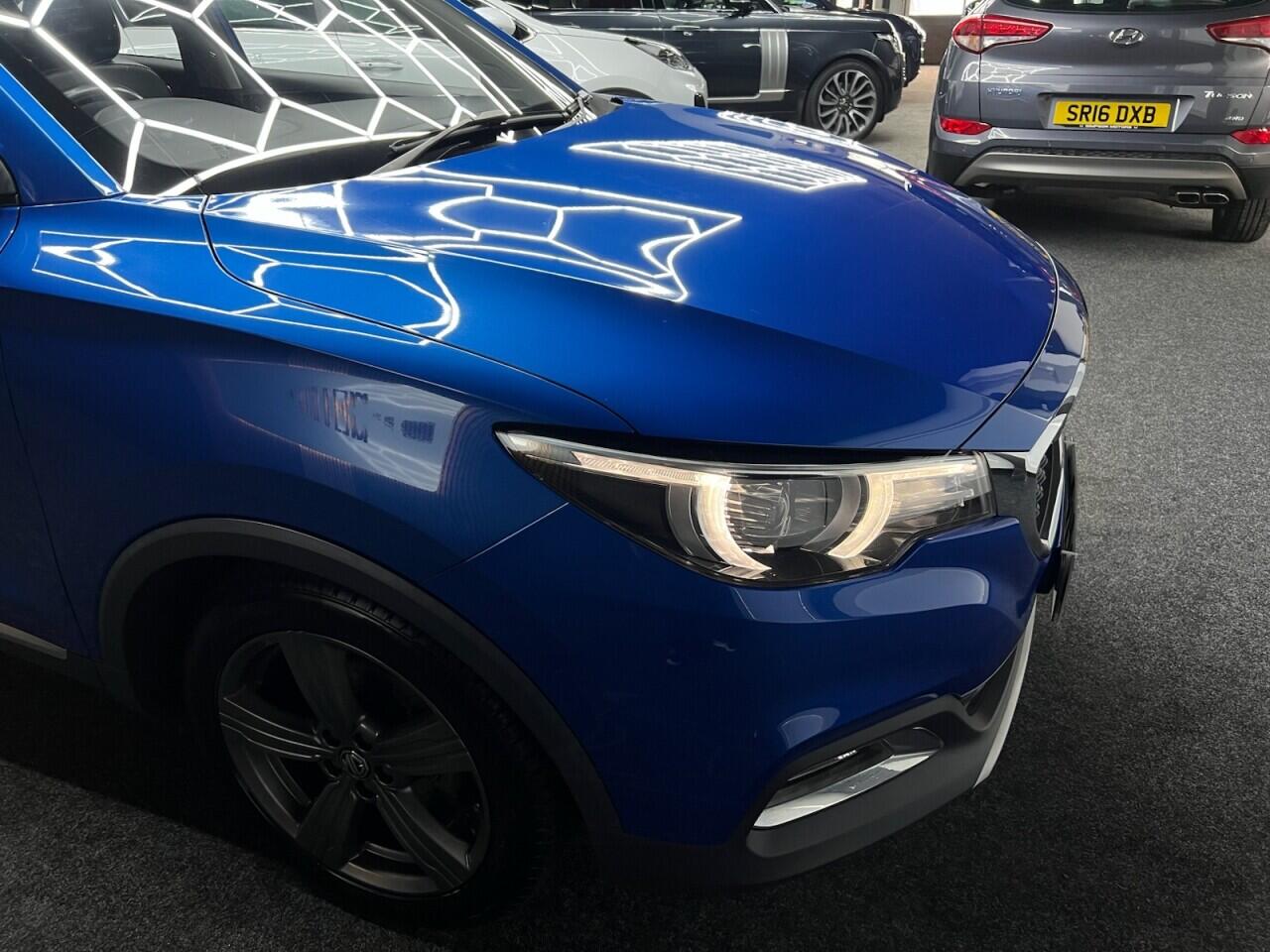 MG ZS view 19