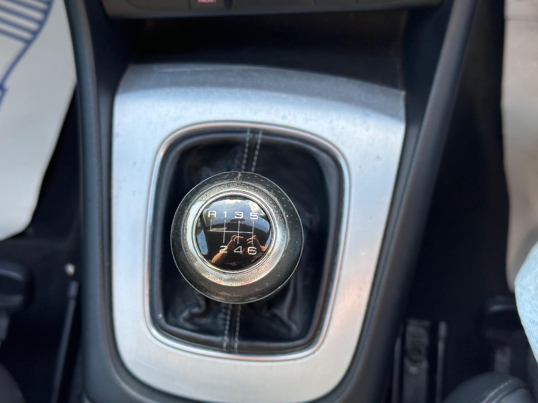 Audi Q3 view 39