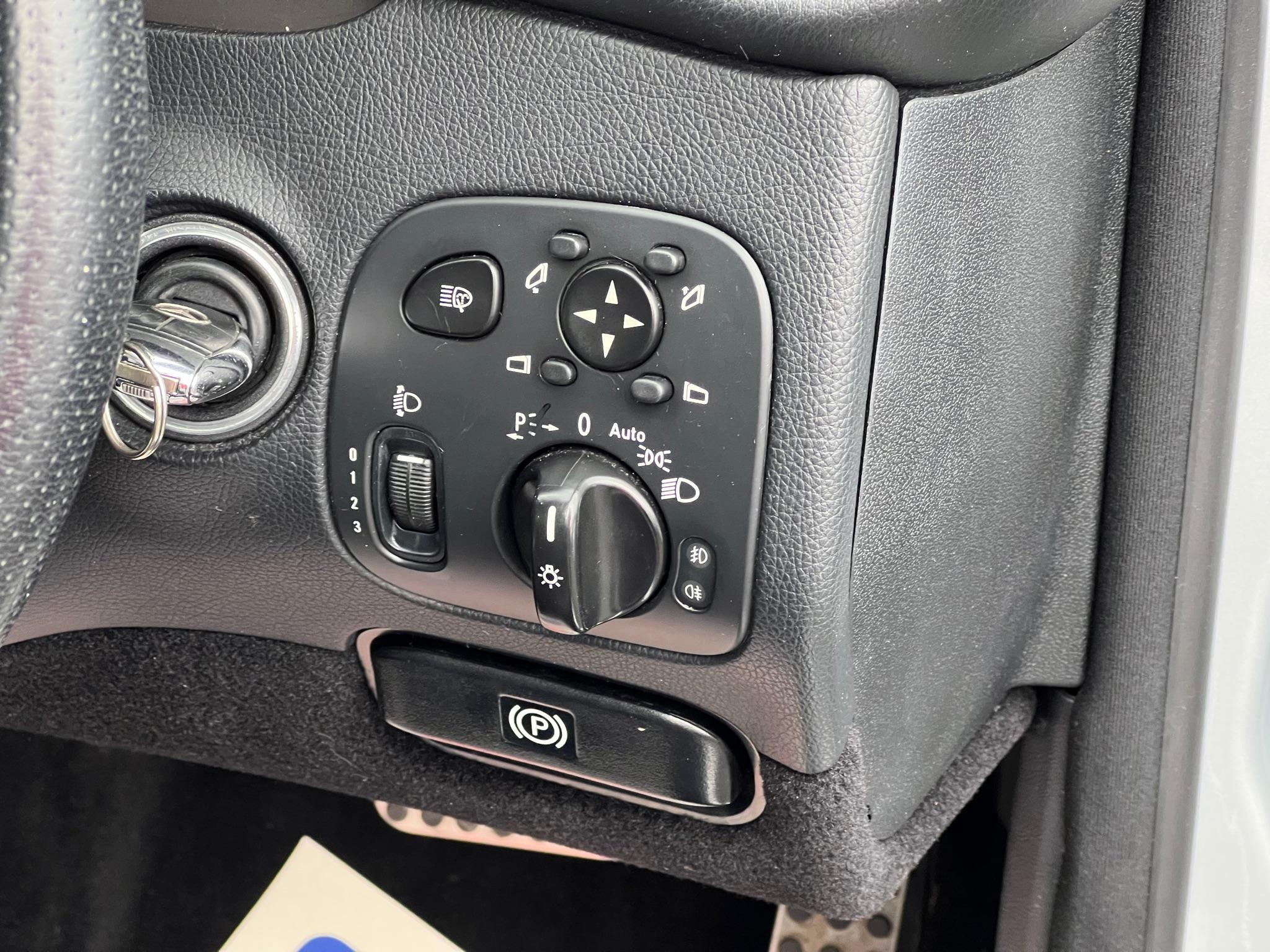 2008 Mercedes-Benz CLK image 15