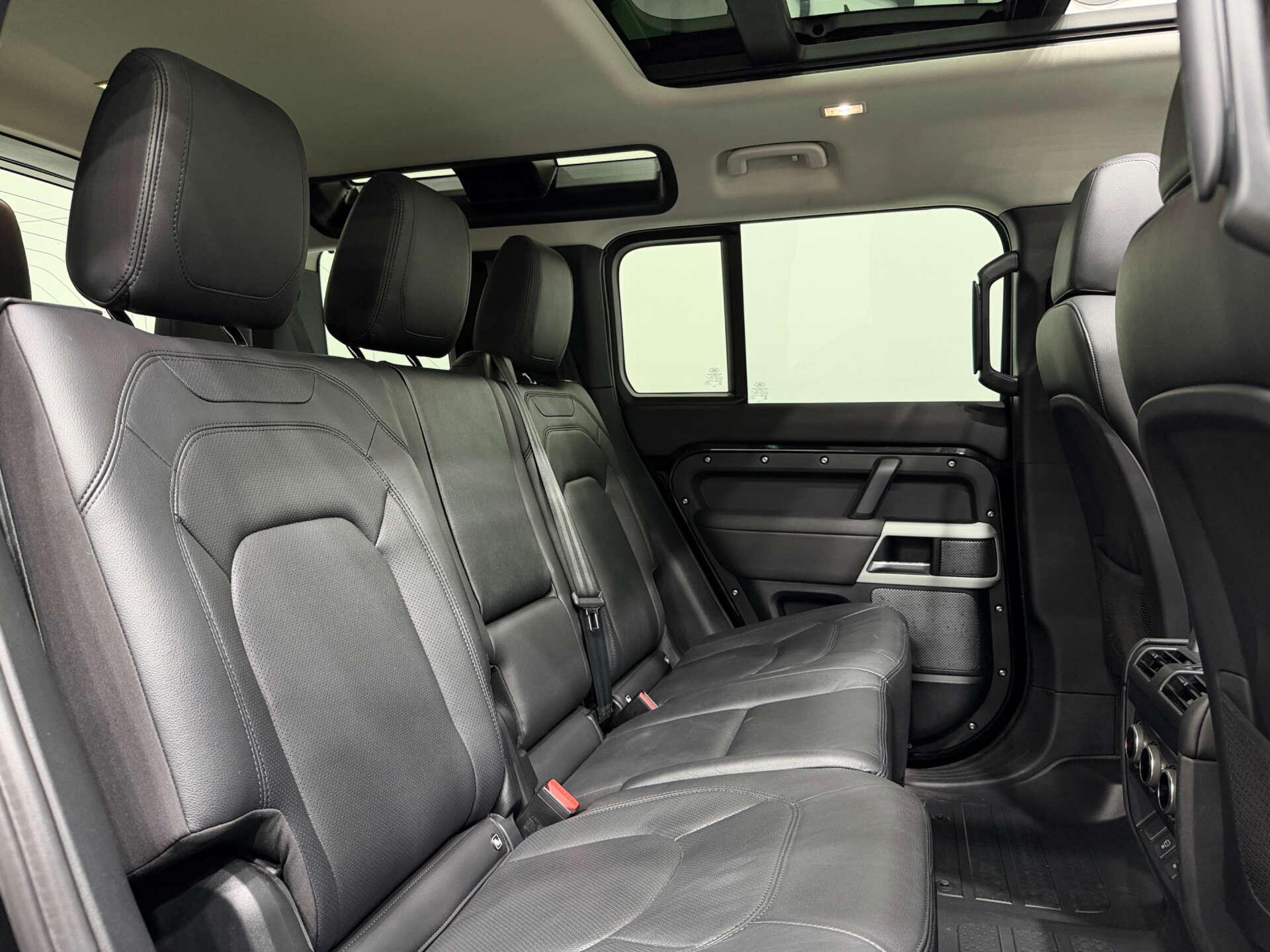 Land Rover Defender view 14