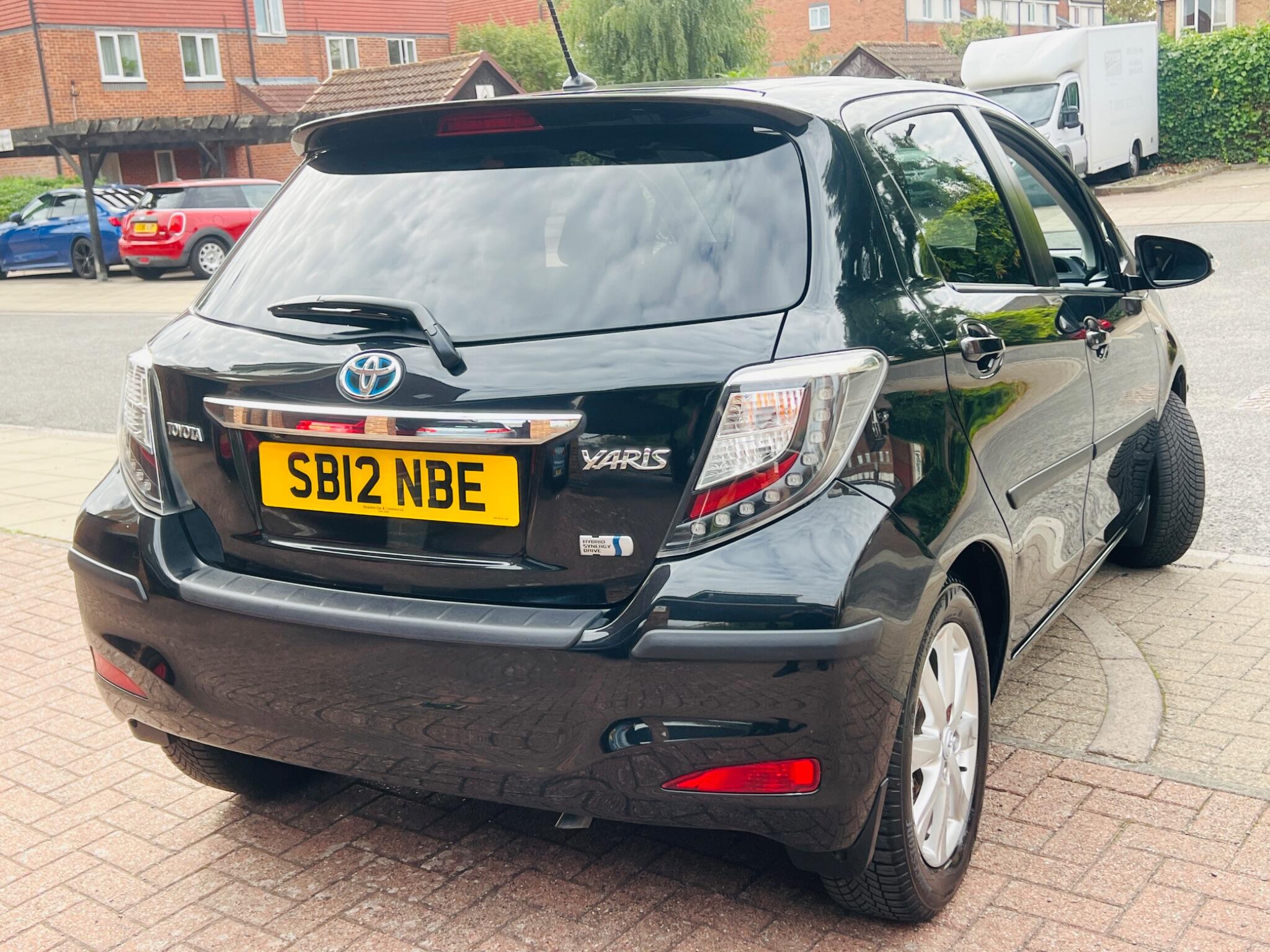 Toyota Yaris view 26