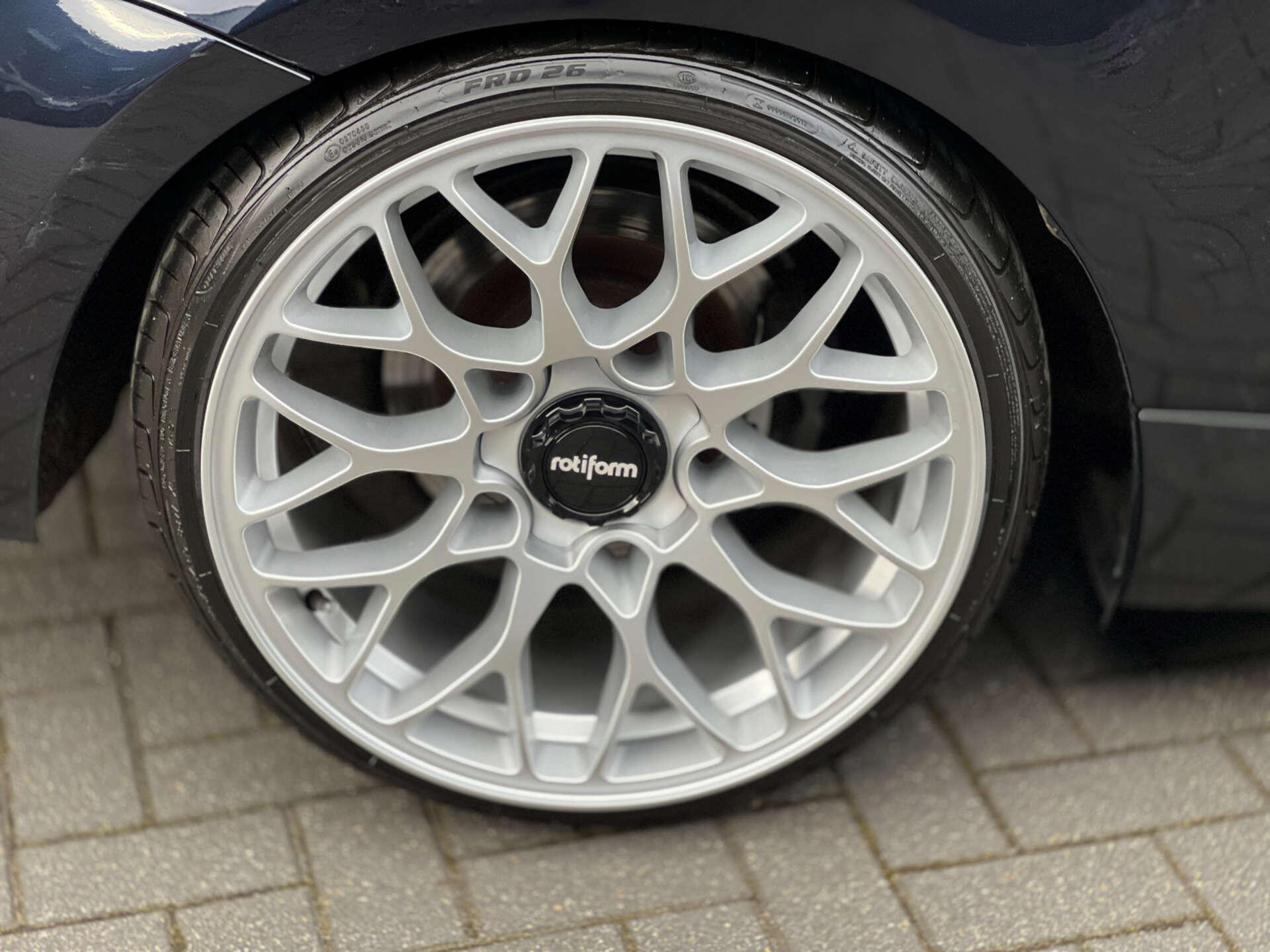 BMW 1 Series view 24