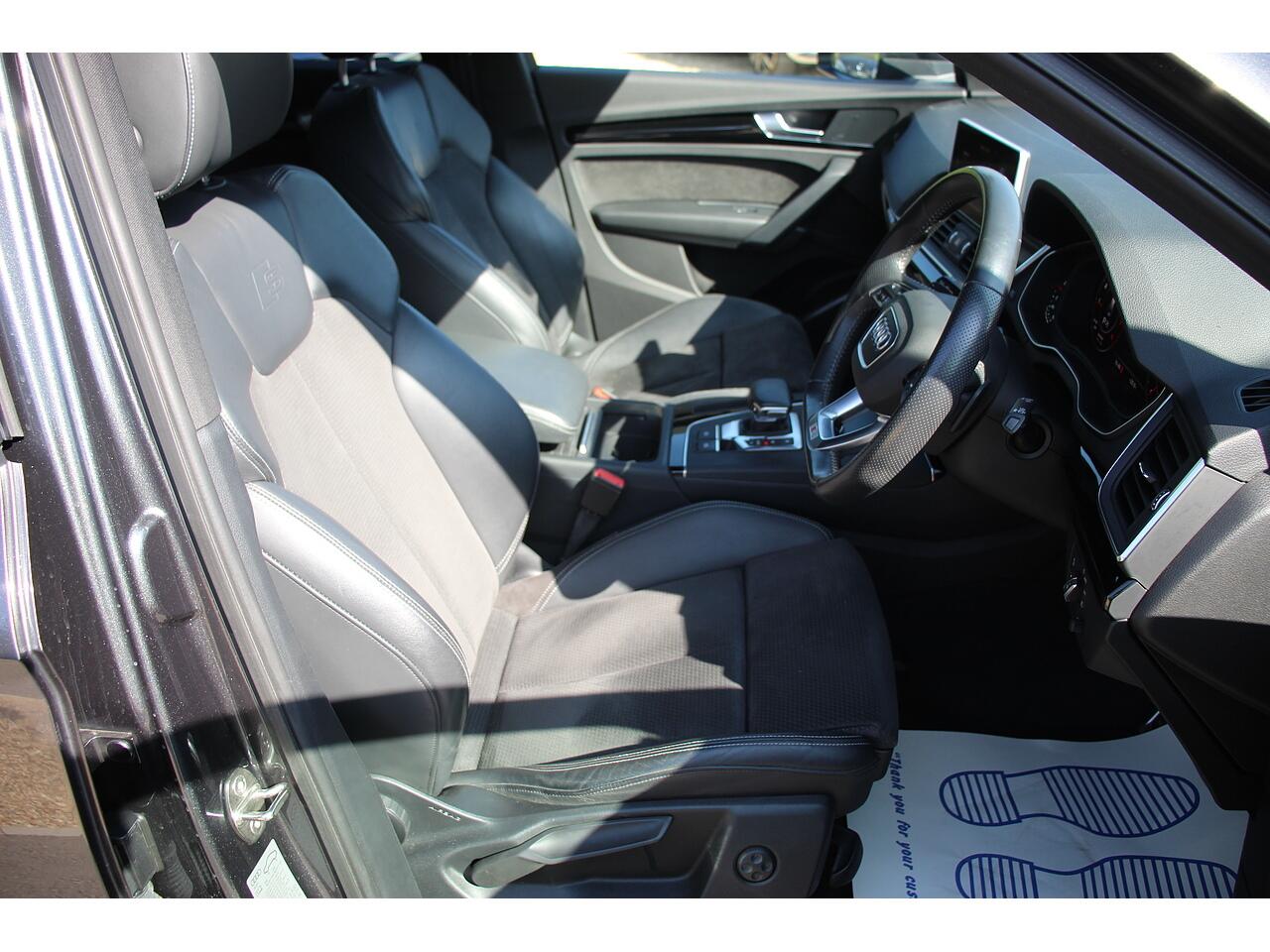 Audi Q5 view 15