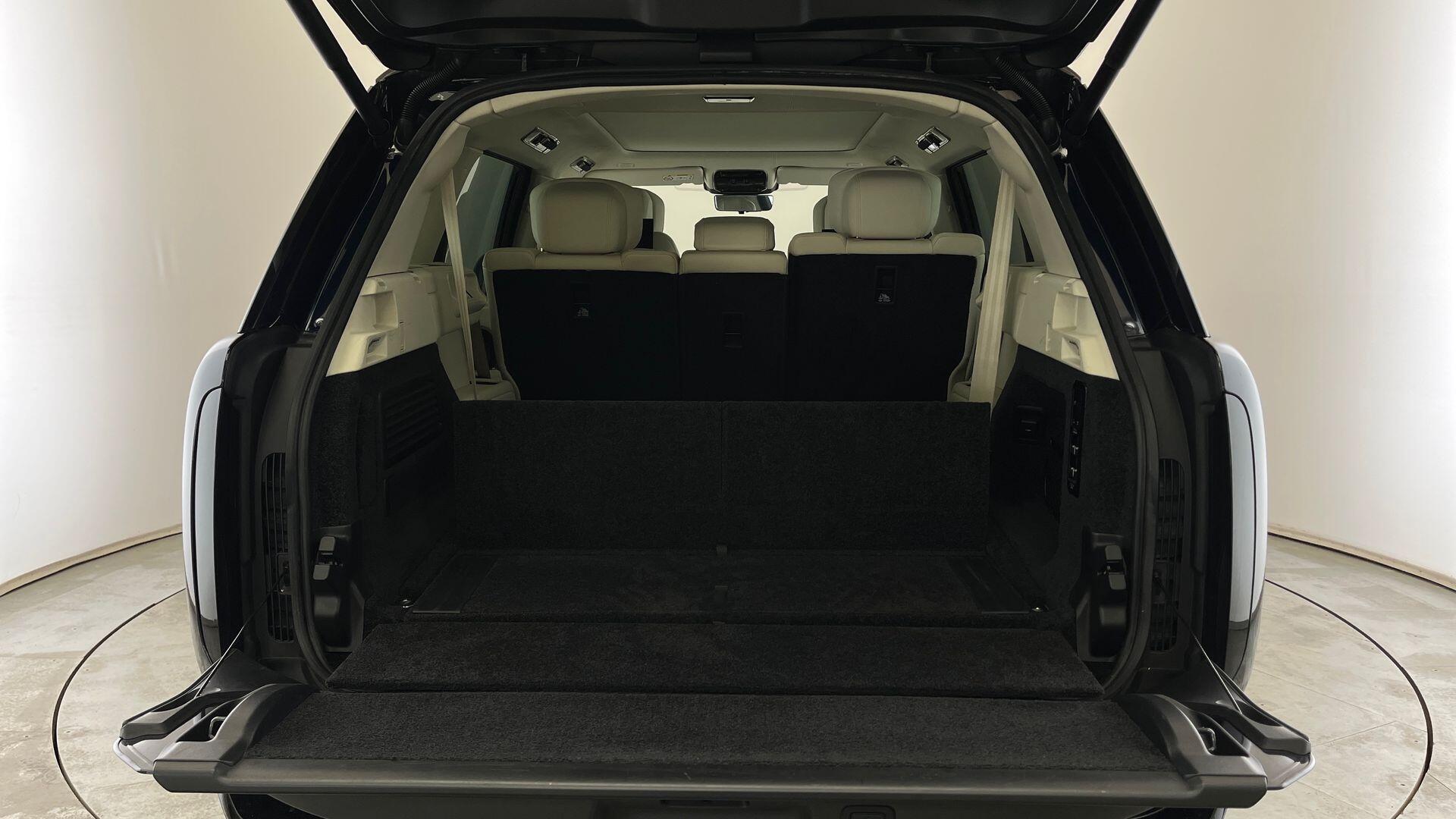 Land Rover Range Rover view 10