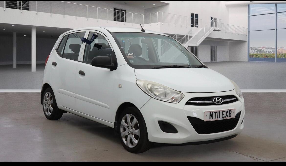 2011 Hyundai i10 in White for sale