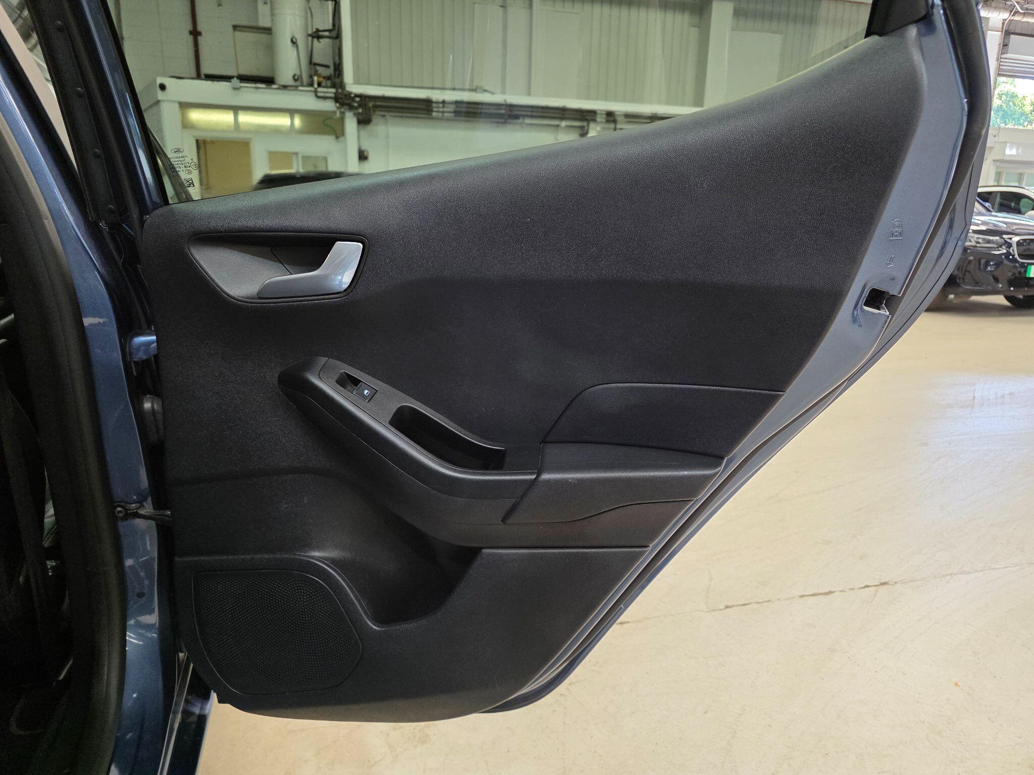 Ford Fiesta view 20